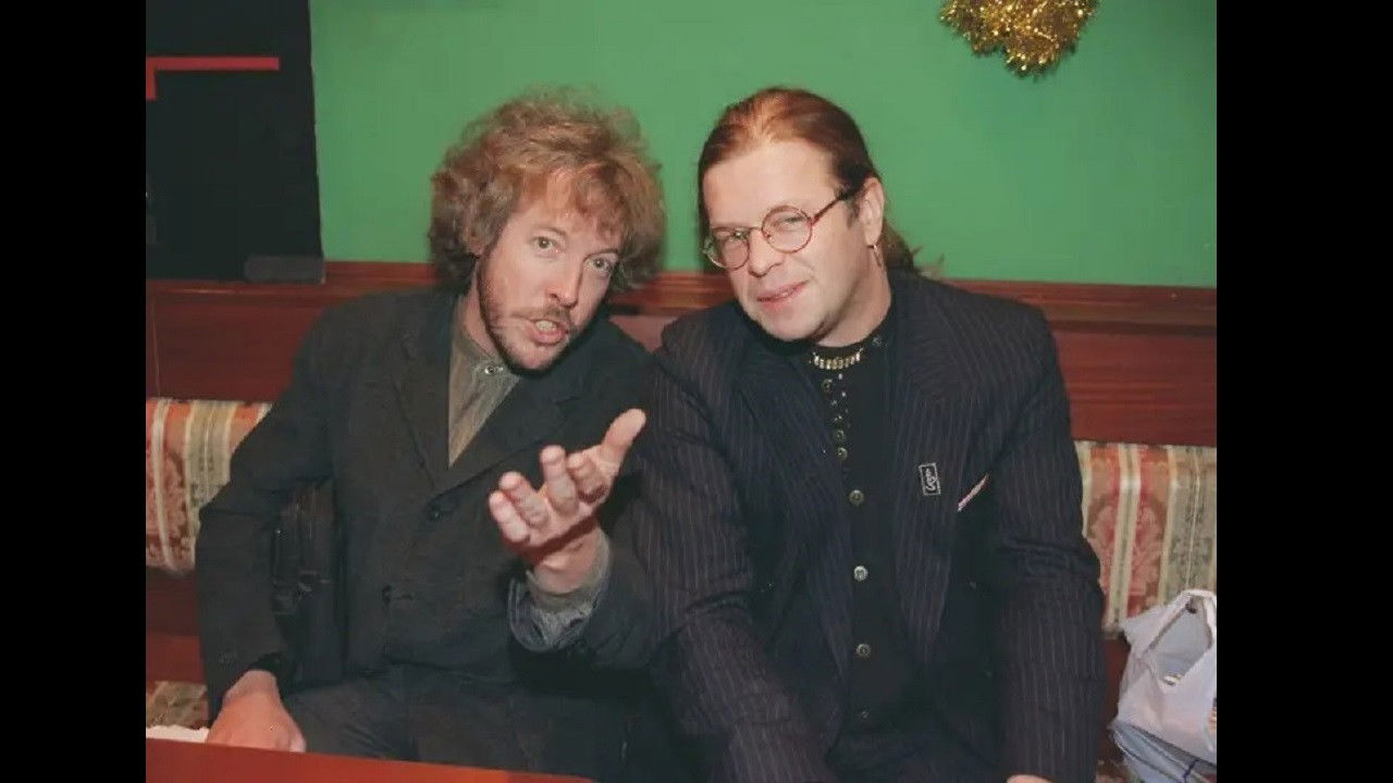 Backdrop for Макаревич - Гребенщиков "20 лет спустя"