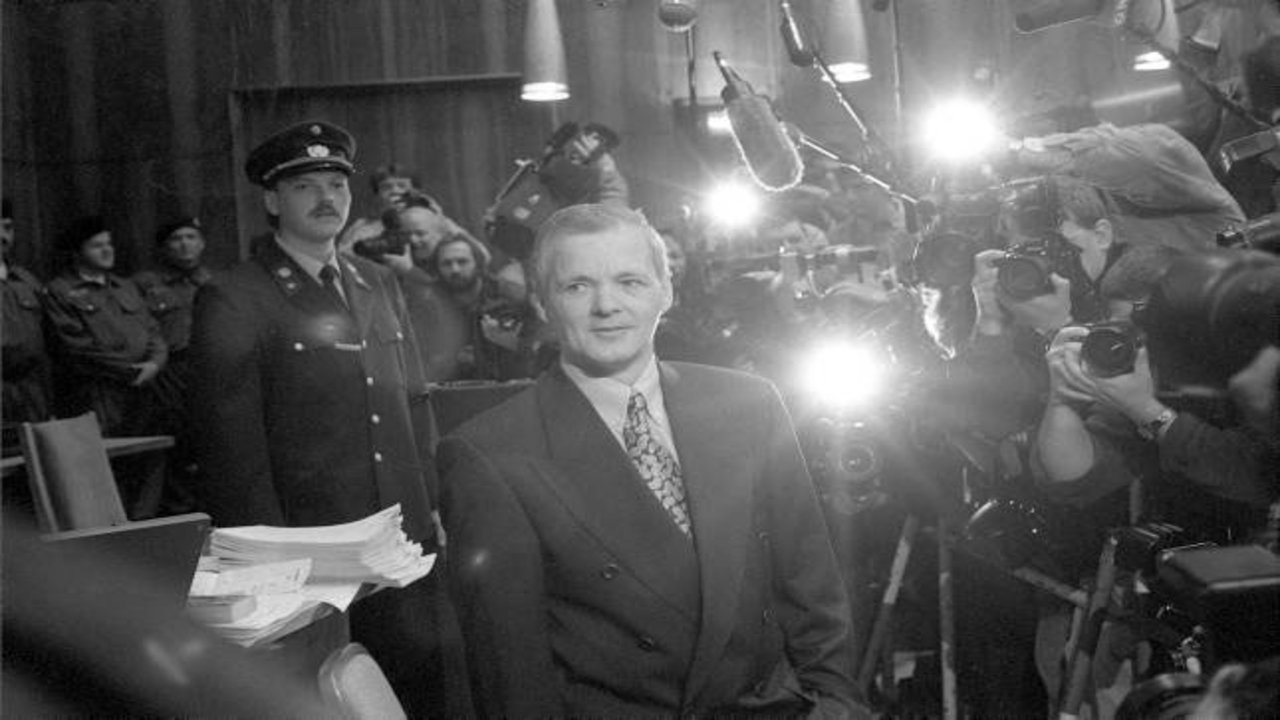 Backdrop for Jack Unterweger - The Charming Serial Killer