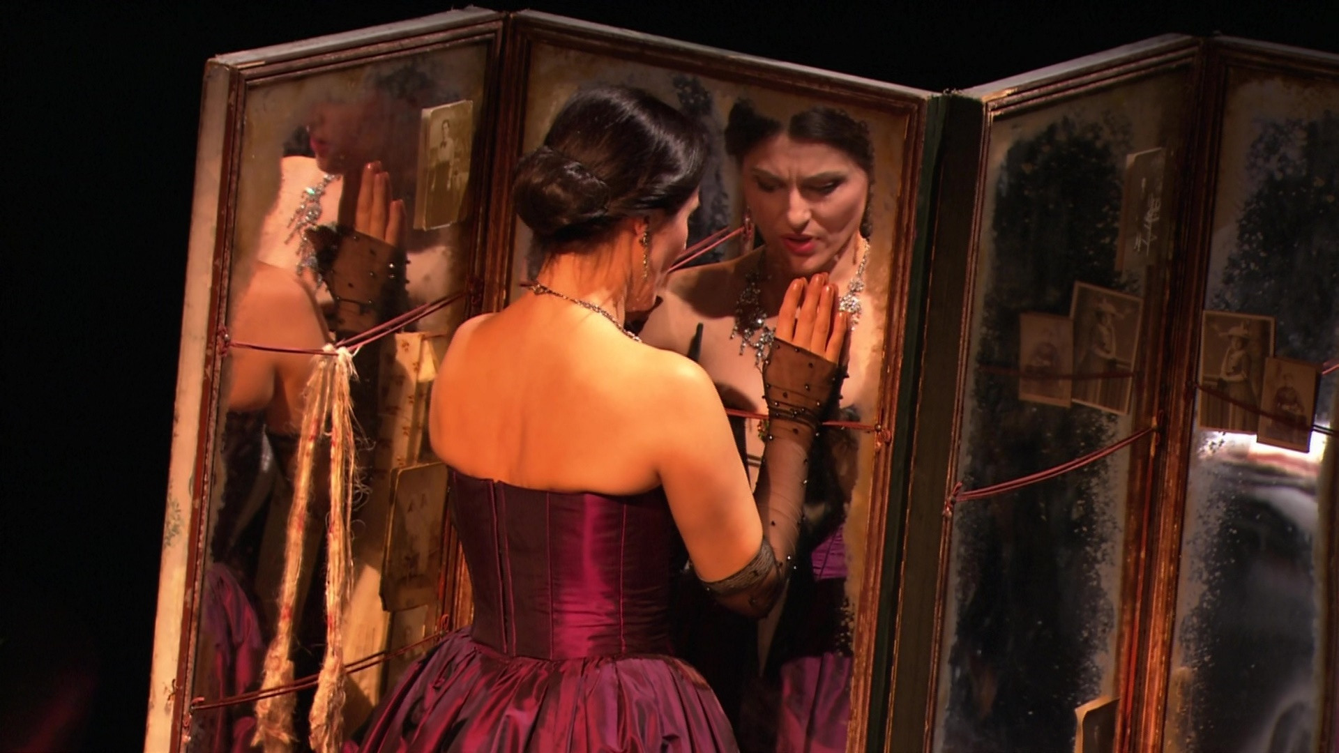 Backdrop for Verdi: La Traviata (Teatro Regio di Parma)