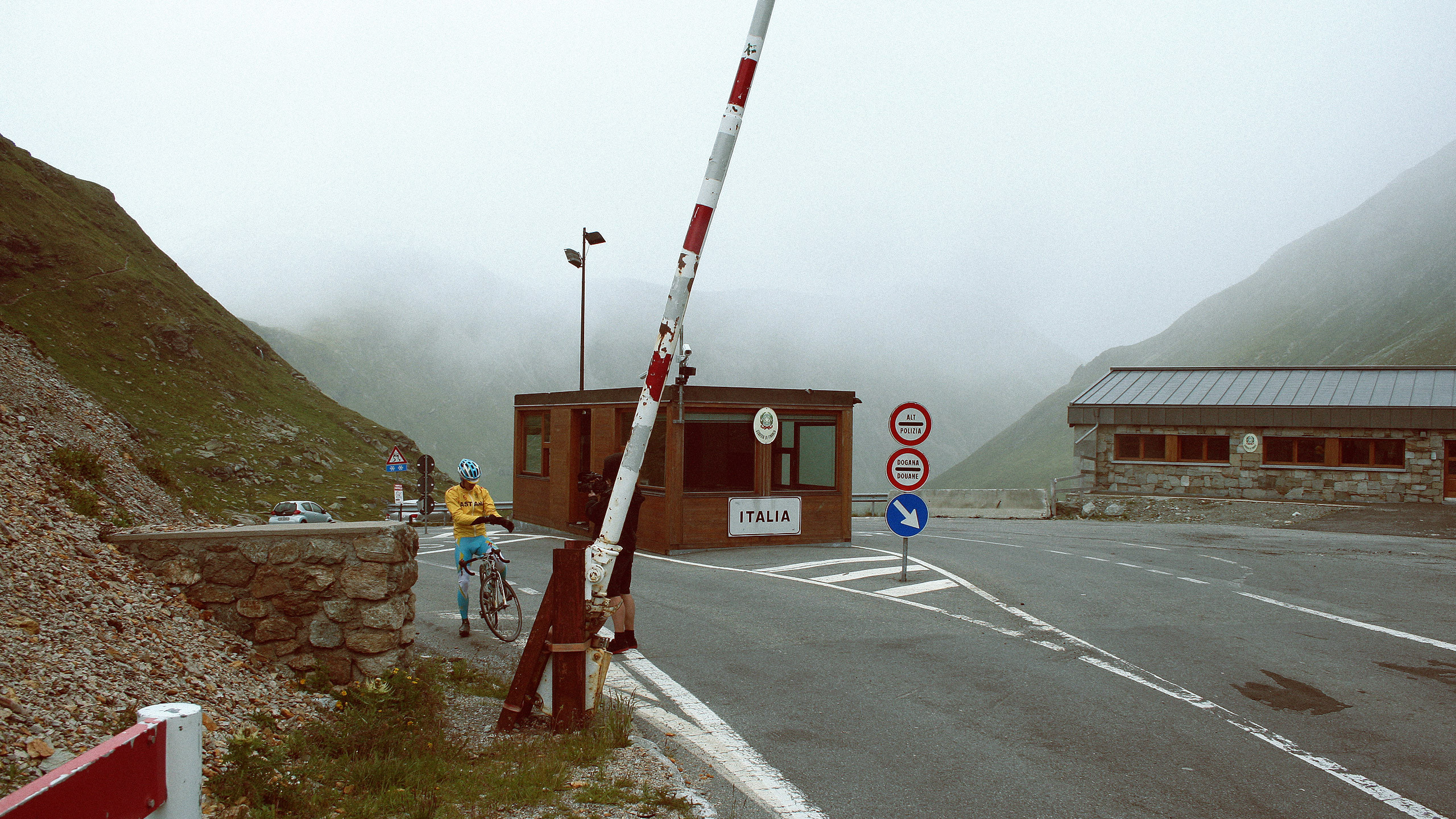 Backdrop for The Mountains That Weren’t There