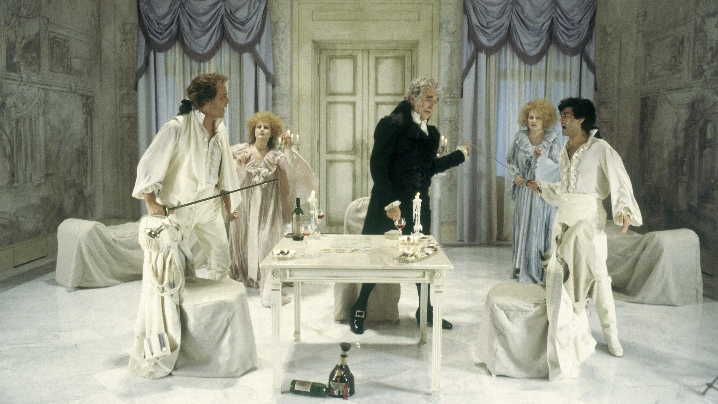 Backdrop for Così fan tutte