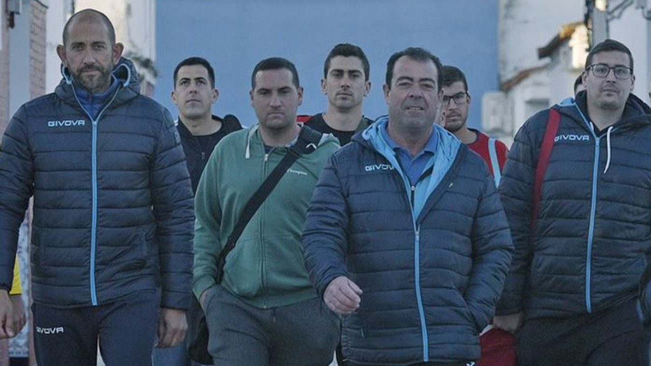 Backdrop for Maribáñez. The world’s worst team.