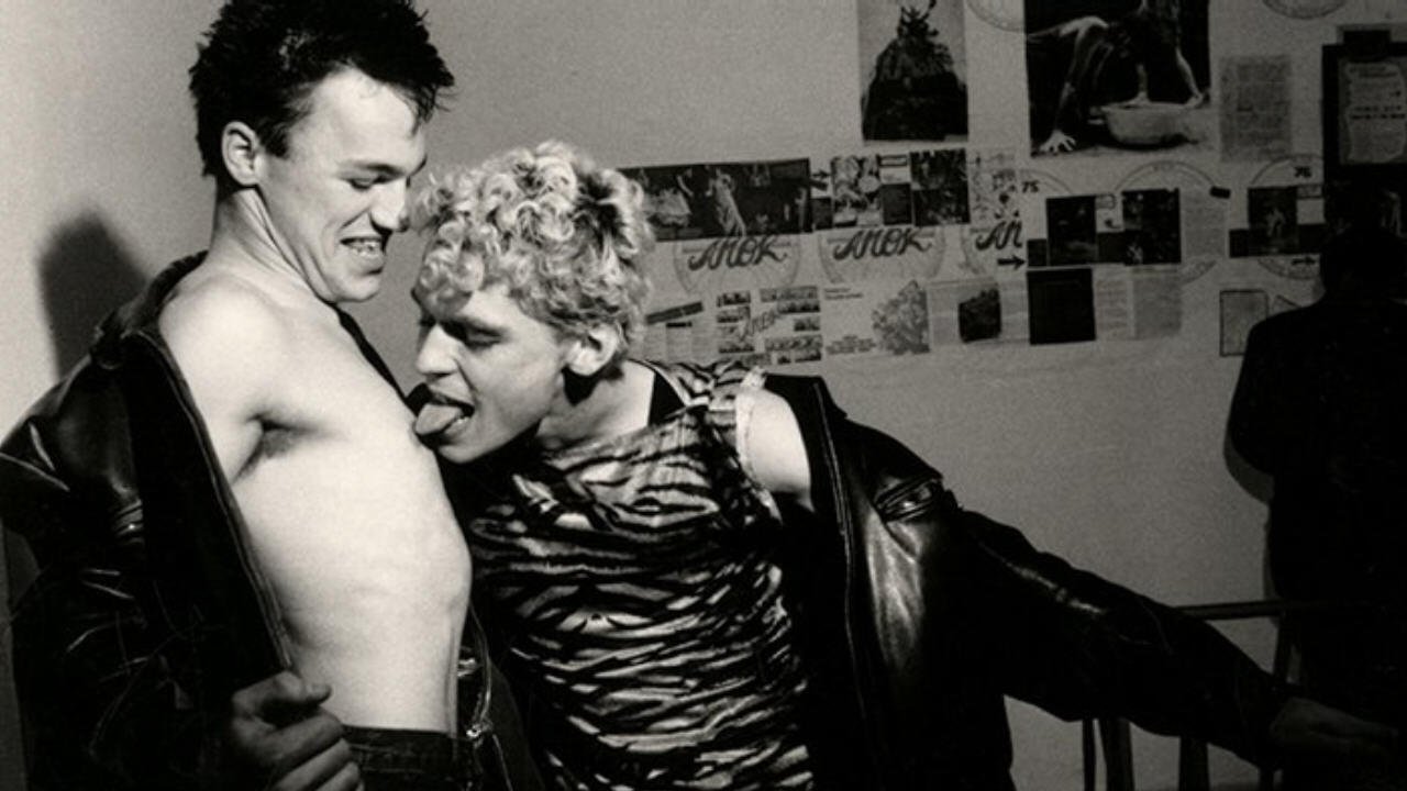 Backdrop for Wiener Brut