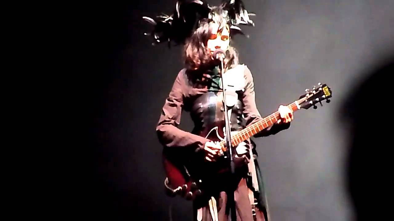 Backdrop for PJ Harvey in Concert - Paris 2011