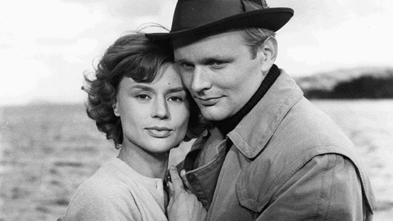 Backdrop for Barbara - Wild wie das Meer