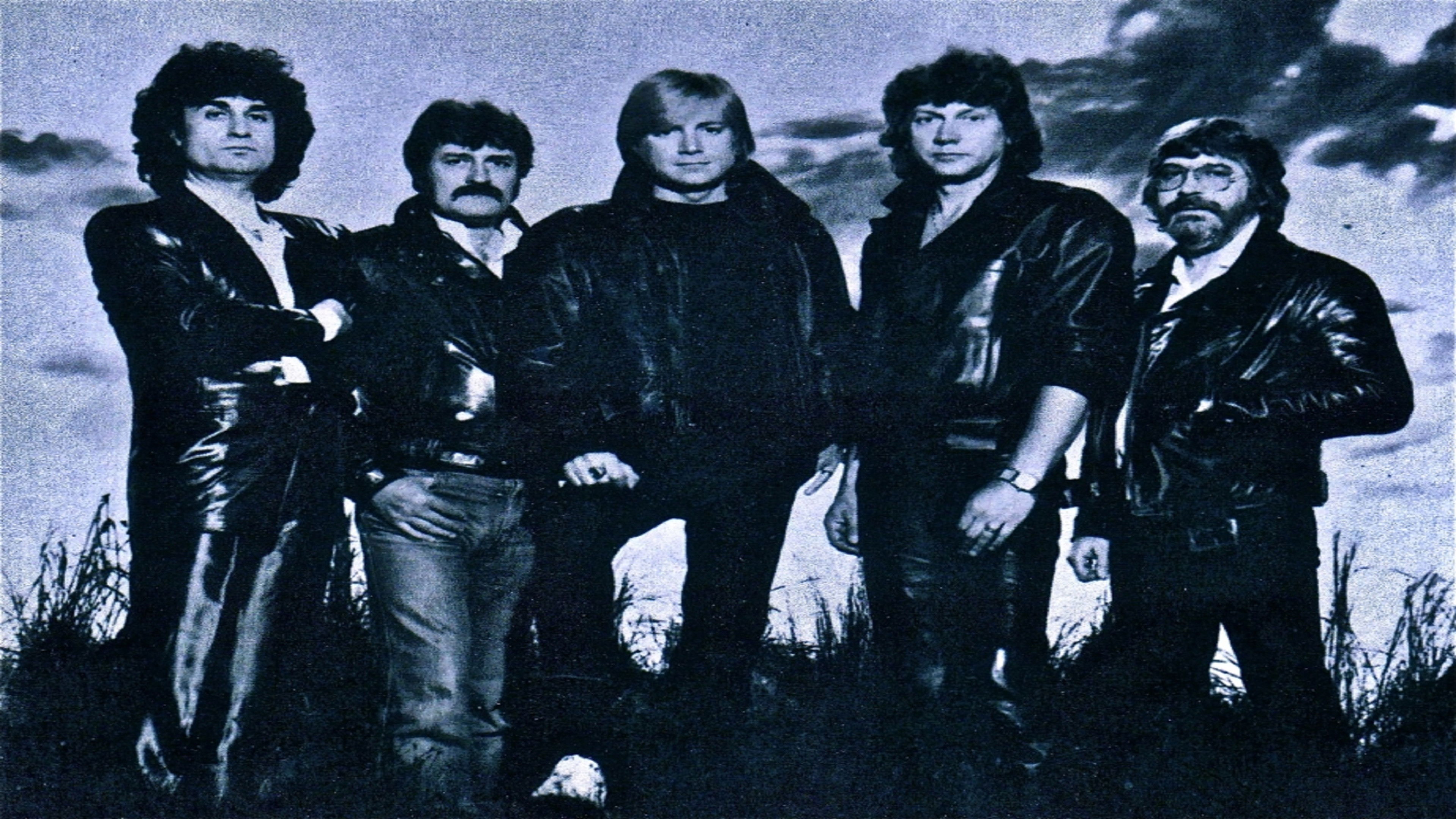Backdrop for The Moody Blues - Cover Story