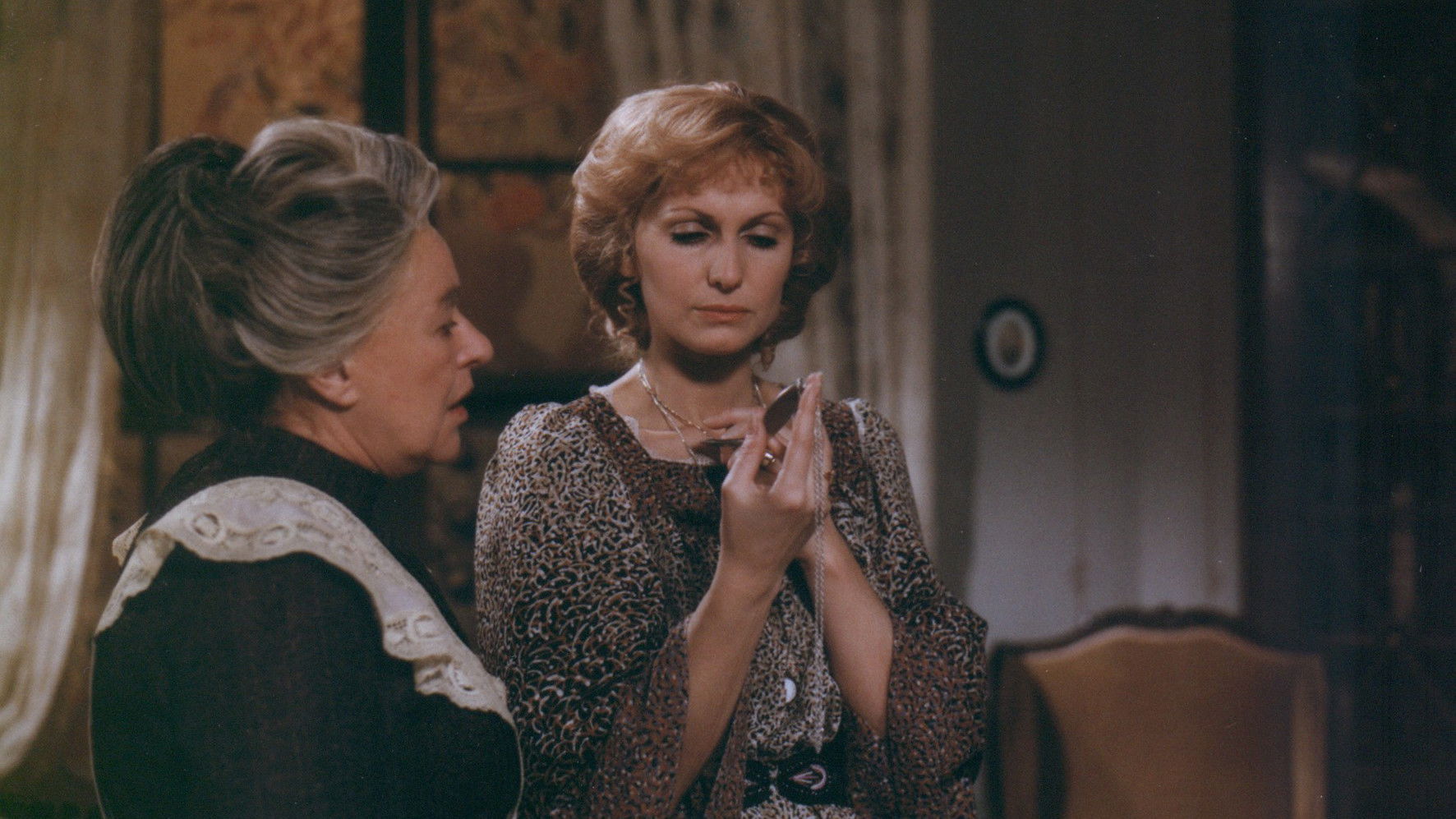 Backdrop for Medailónek