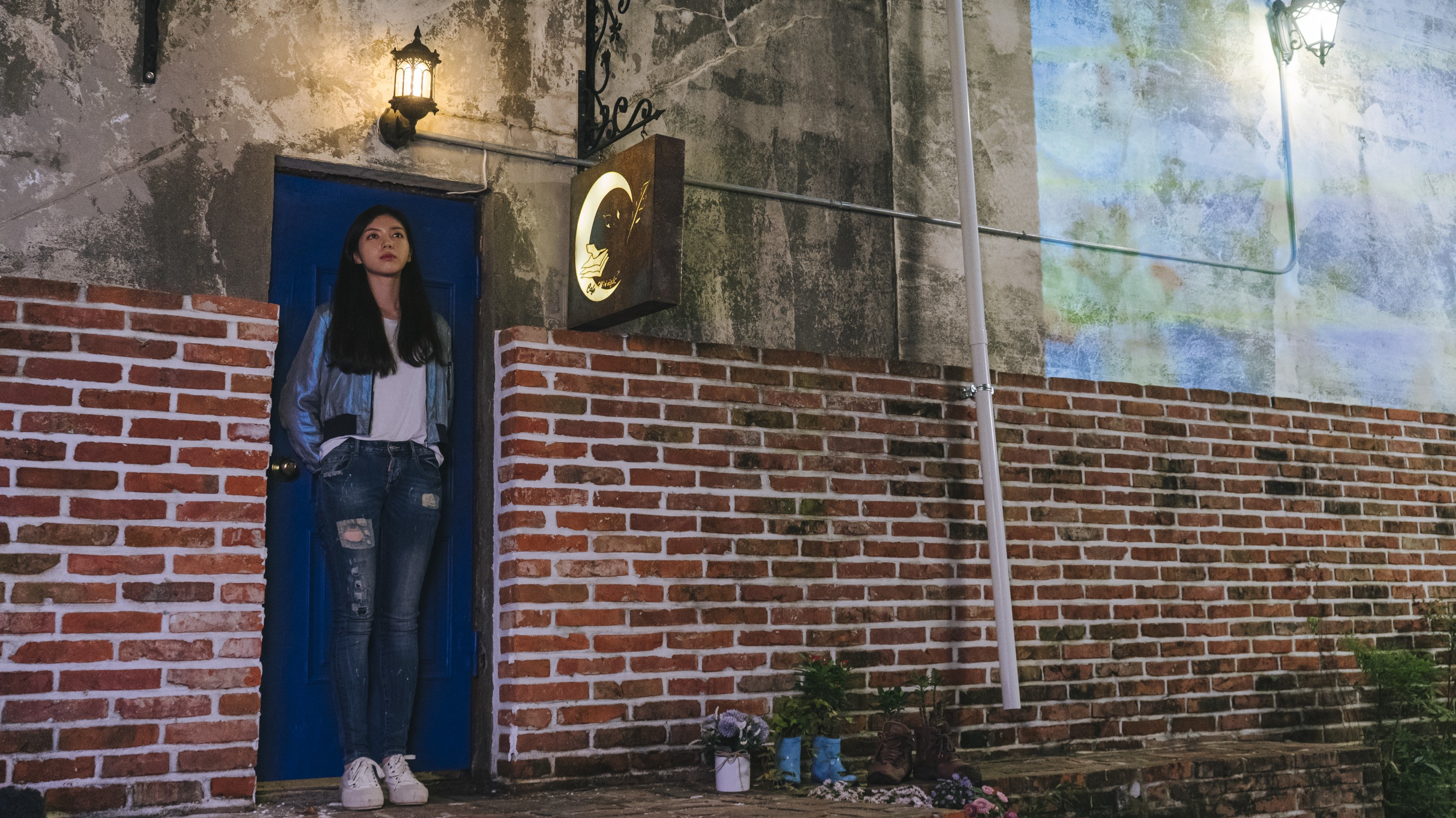 Backdrop for Café Midnight