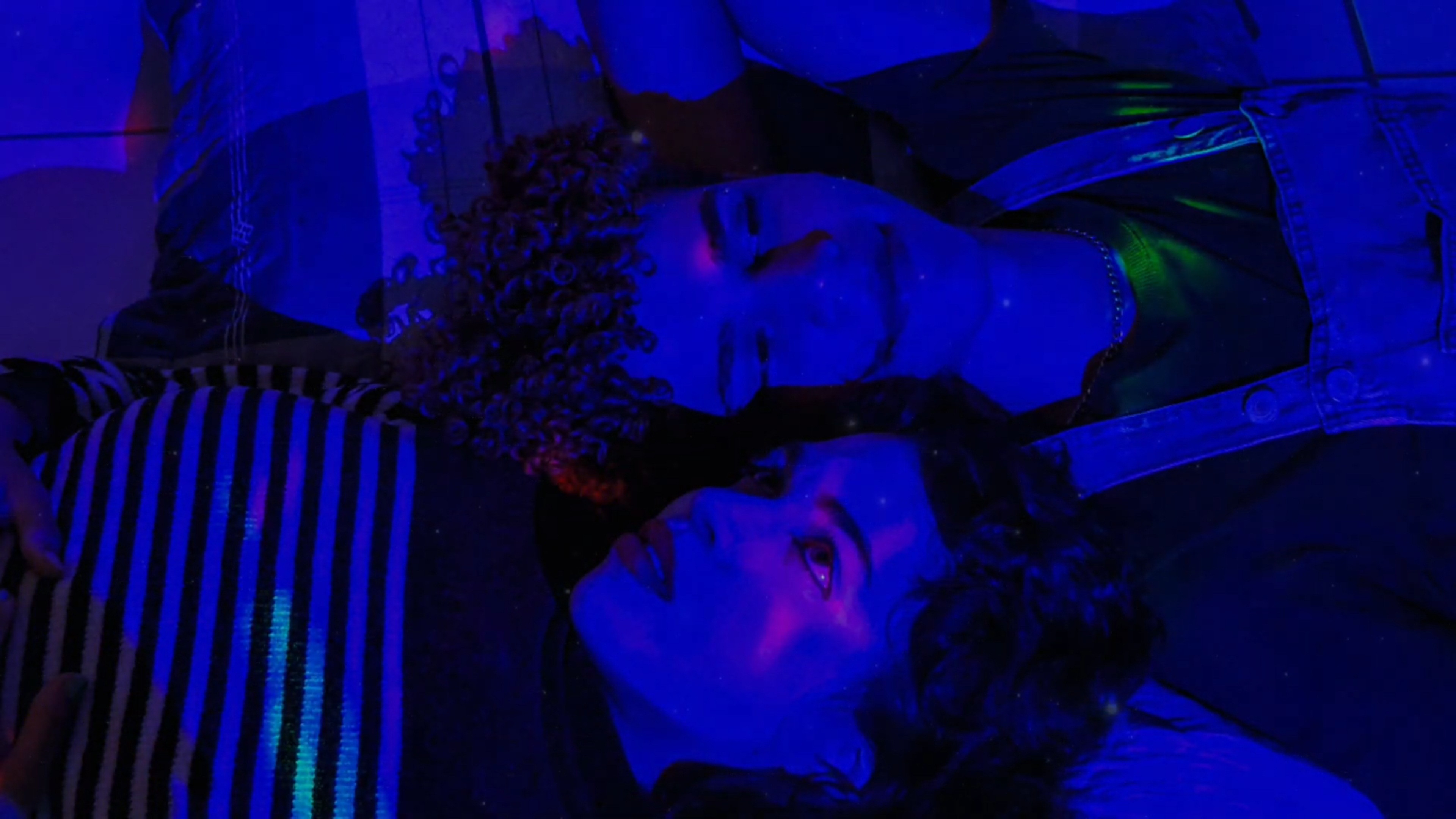 Backdrop for Vida em Mercúrio Retrógado