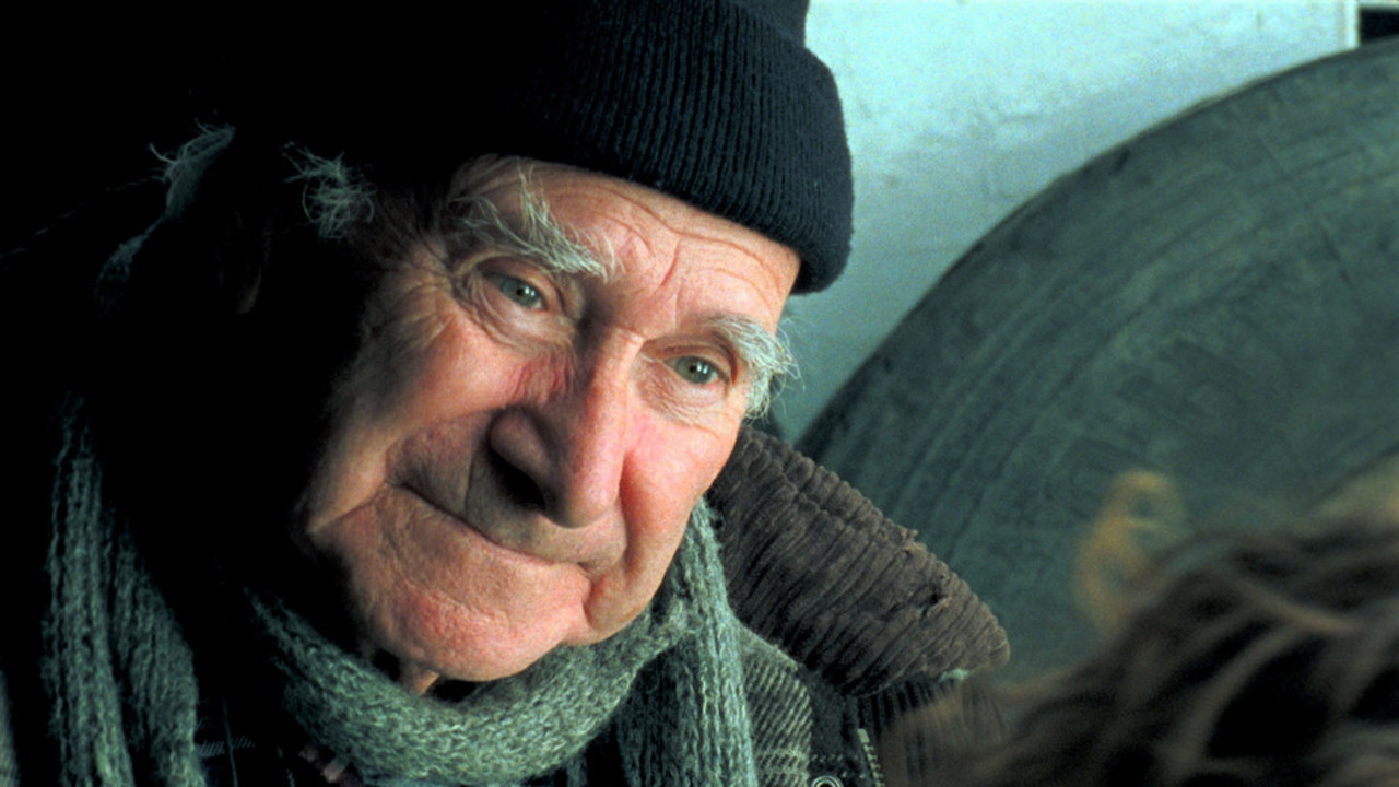 Backdrop for Intimate Stories