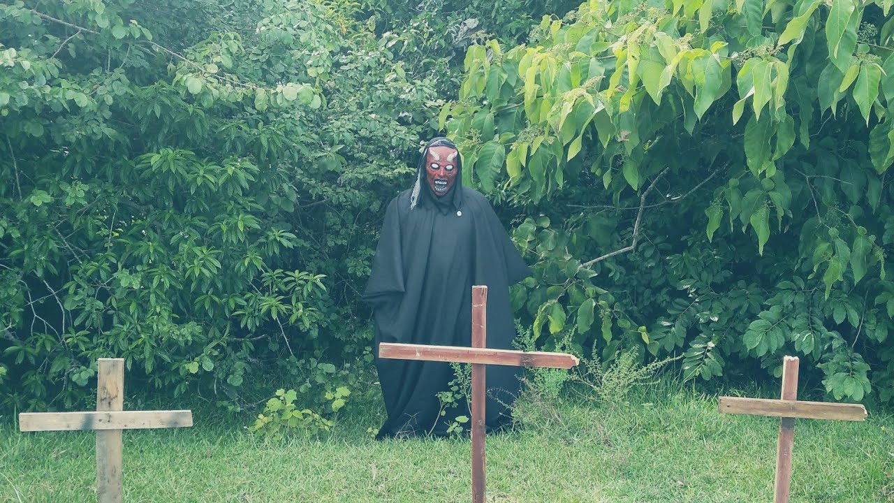 Backdrop for La careta del diablo