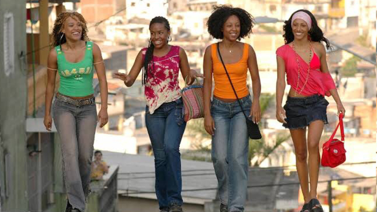 Backdrop for Antônia