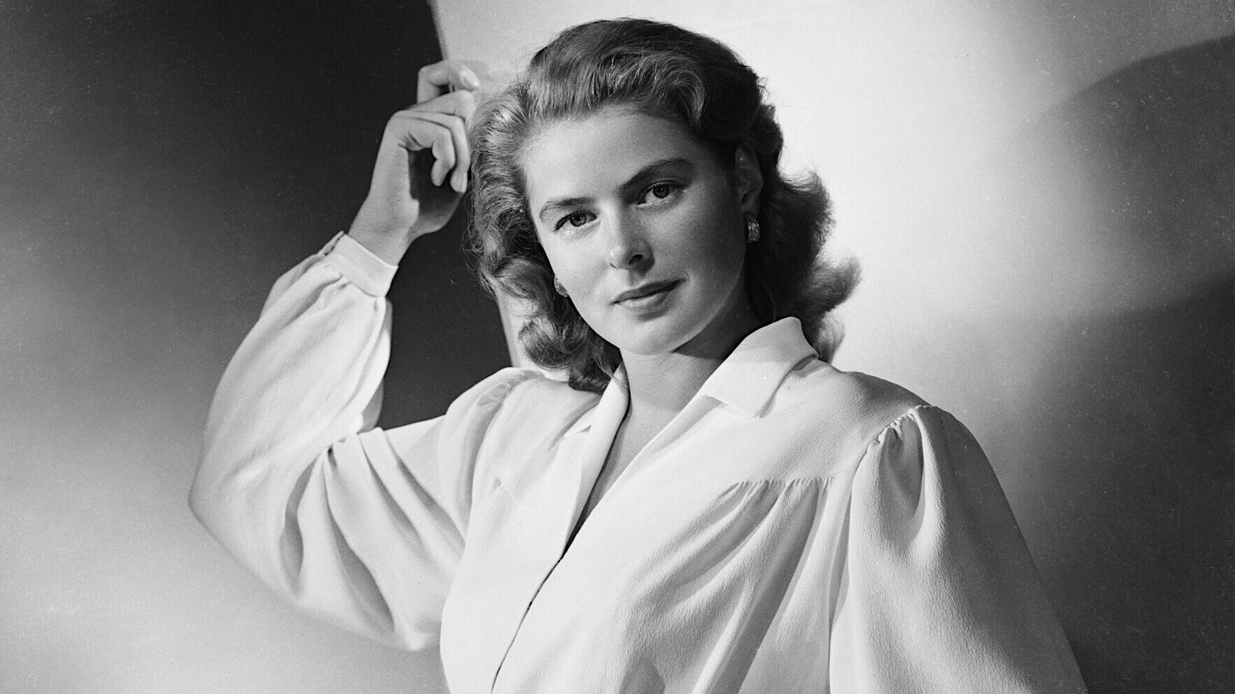 Backdrop for Ingrid Bergman Remembered