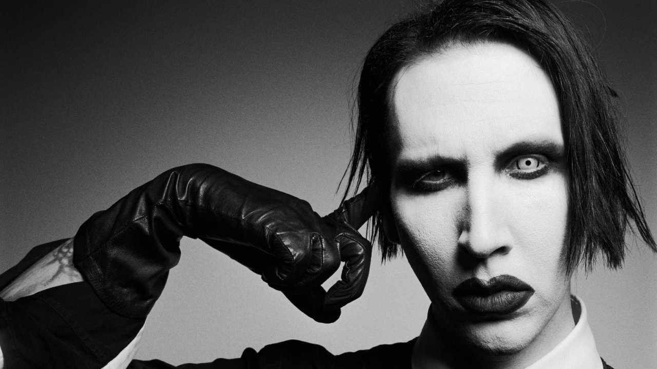 Backdrop for Marilyn Manson: Lest We Forget