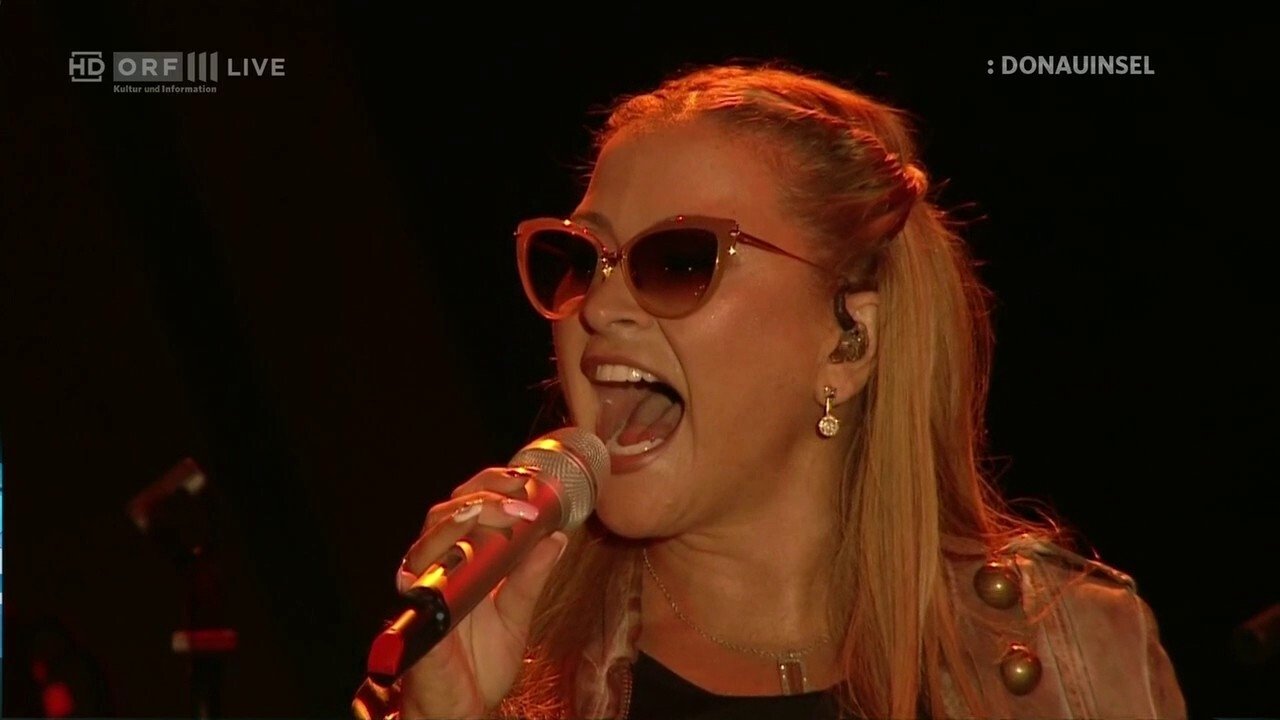 Backdrop for Anastacia: Live at the Donauinselfest 2015