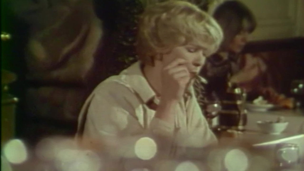 Backdrop for Les pieds poussent en novembre