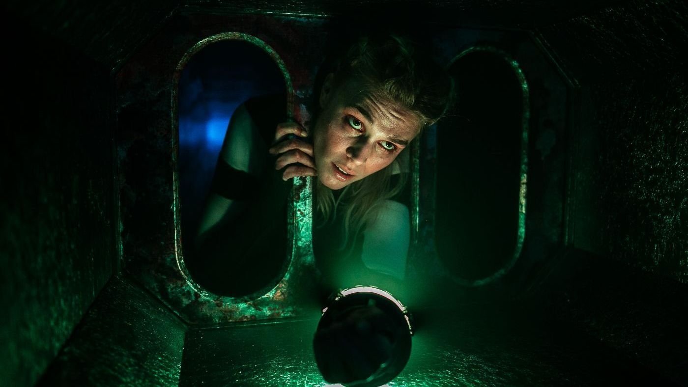 Backdrop for Meander