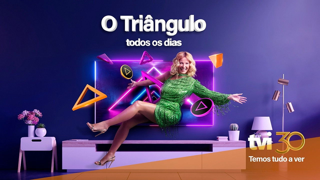 Backdrop for O Triângulo