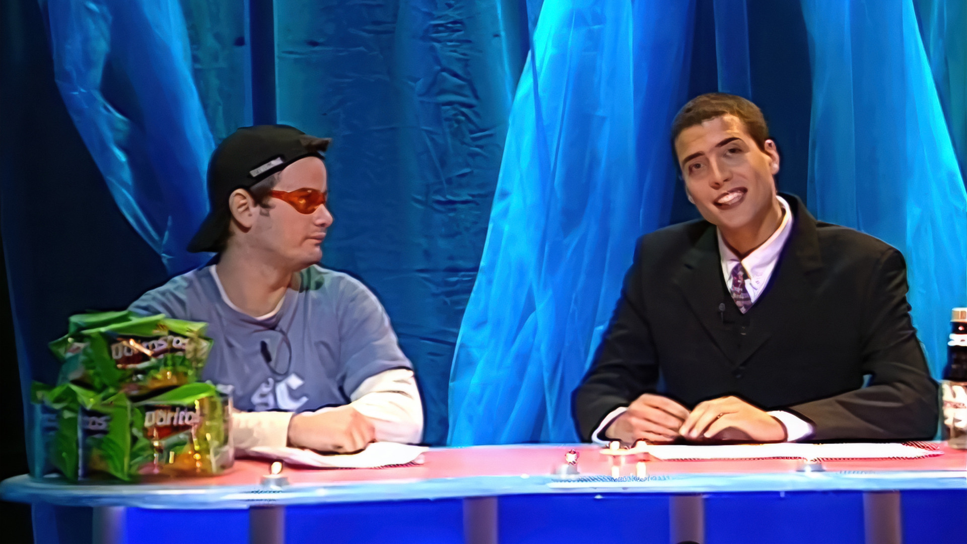 Backdrop for Gato Fedorento - Perfeito Anormal