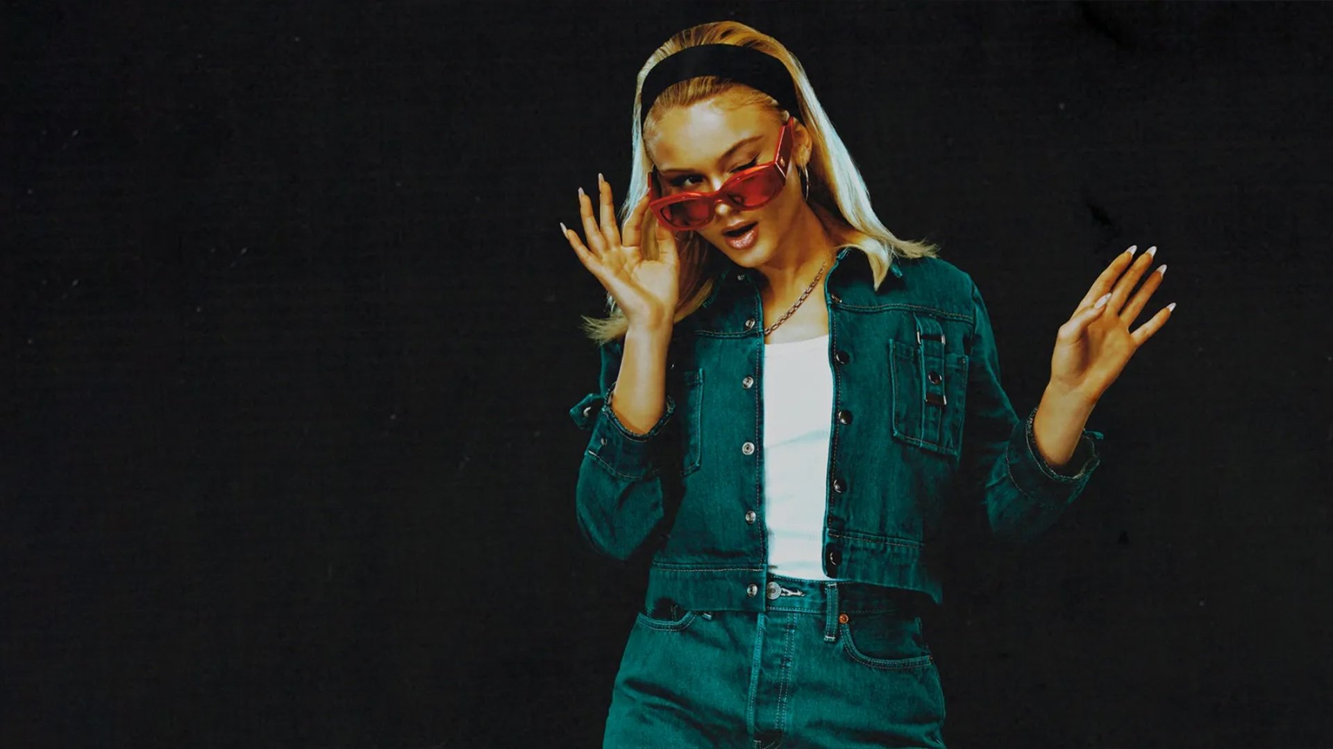 Backdrop for Zara Larsson 'Venus Tour'