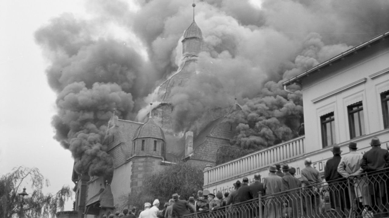 Backdrop for La Nuit de cristal : Les pogroms de novembre