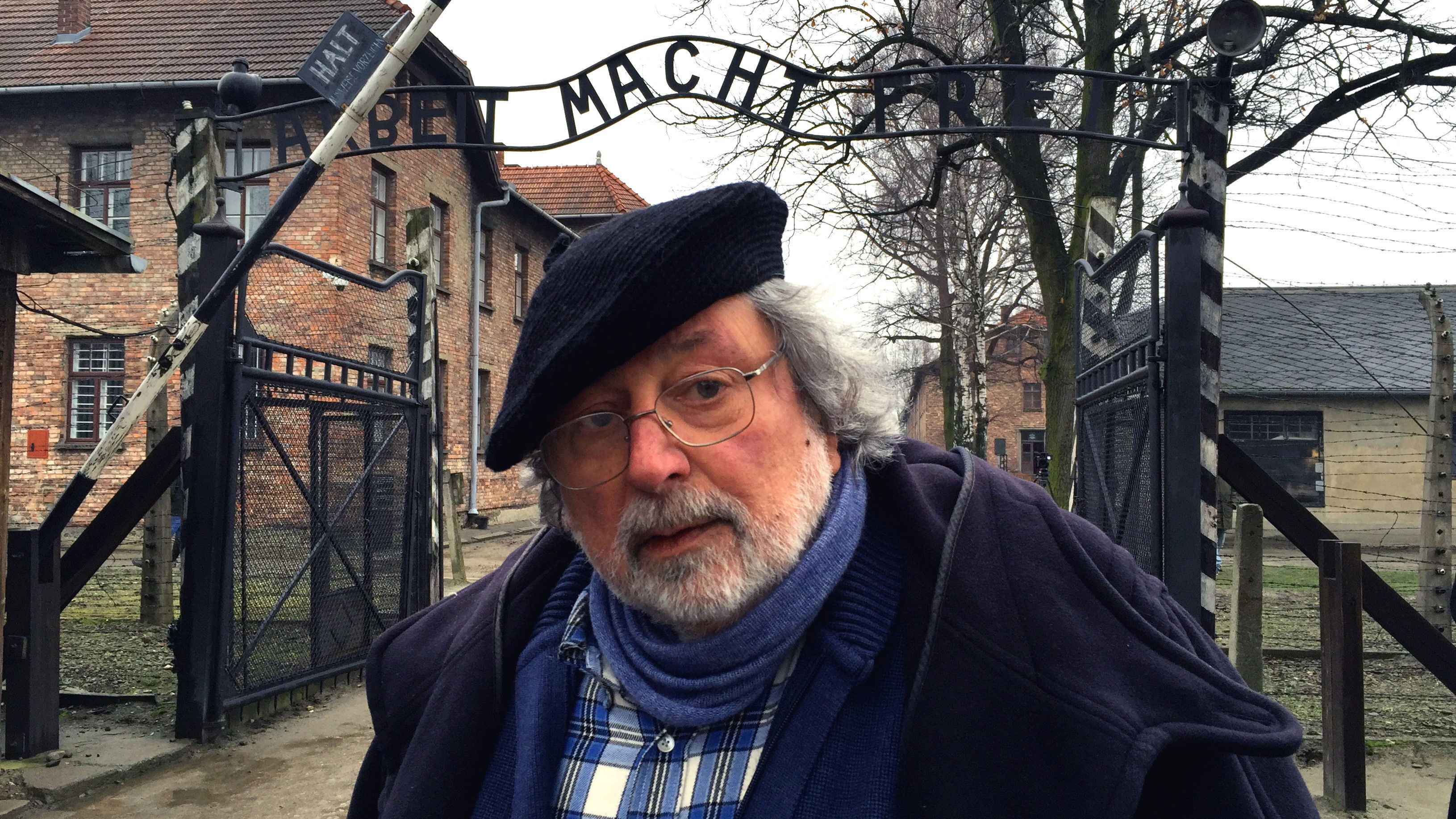 Backdrop for Son morto che ero bambino - Francesco Guccini va ad Auschwitz