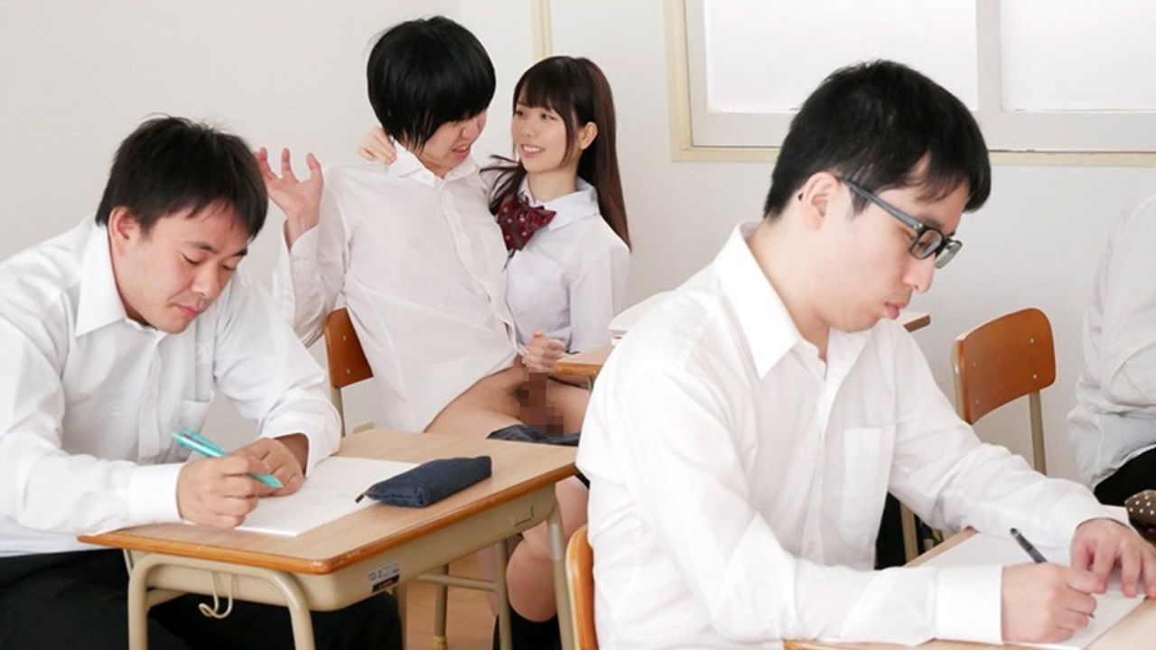 Backdrop for 毎日抜く方法を変えて僕を痴女る小悪魔お姉ちゃん