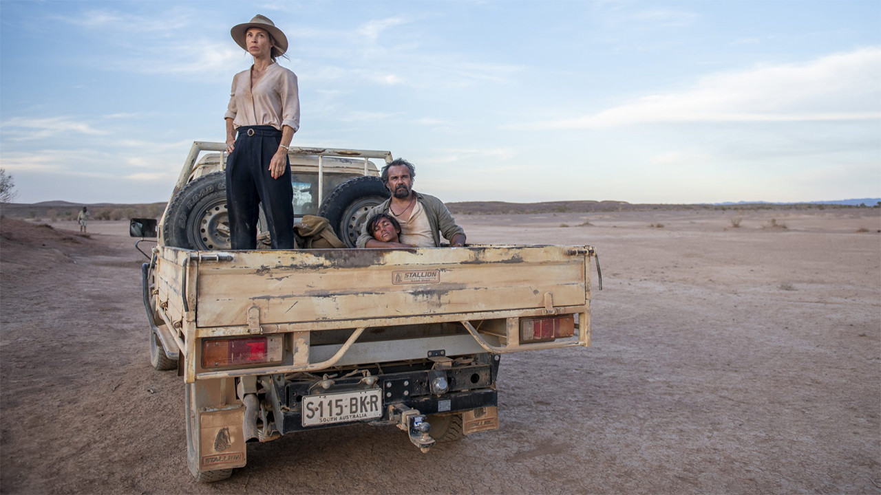 Backdrop for Barfuß durch Australien