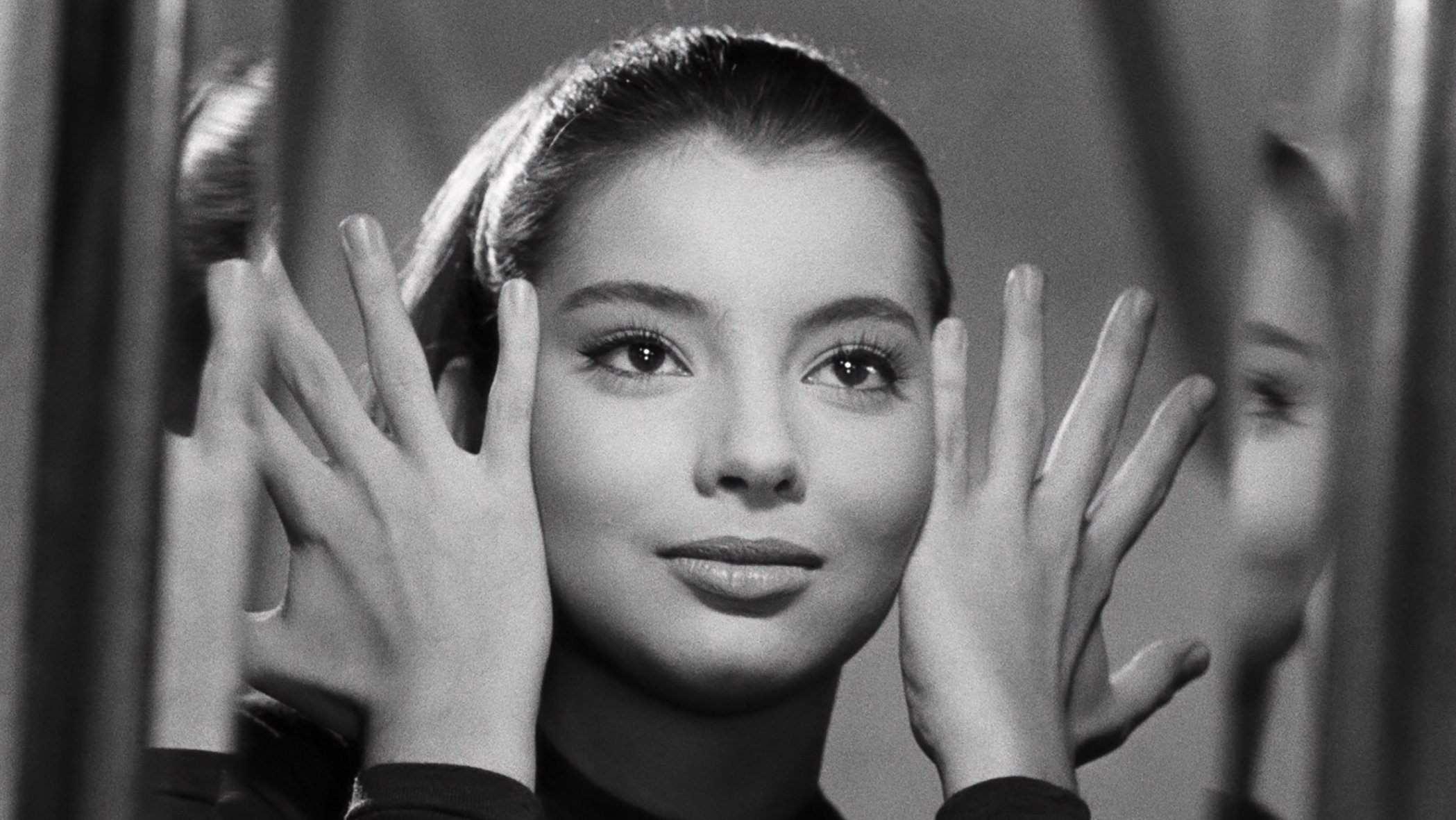 Backdrop for Guendalina