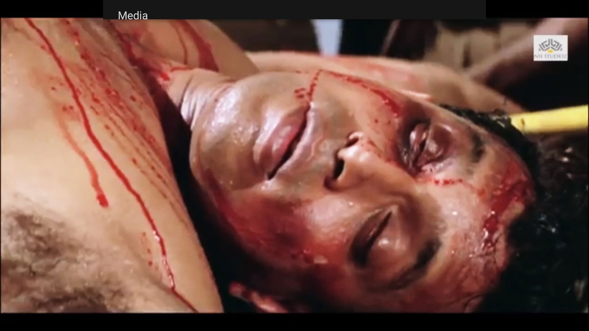 Backdrop for Phool Aur Angaar