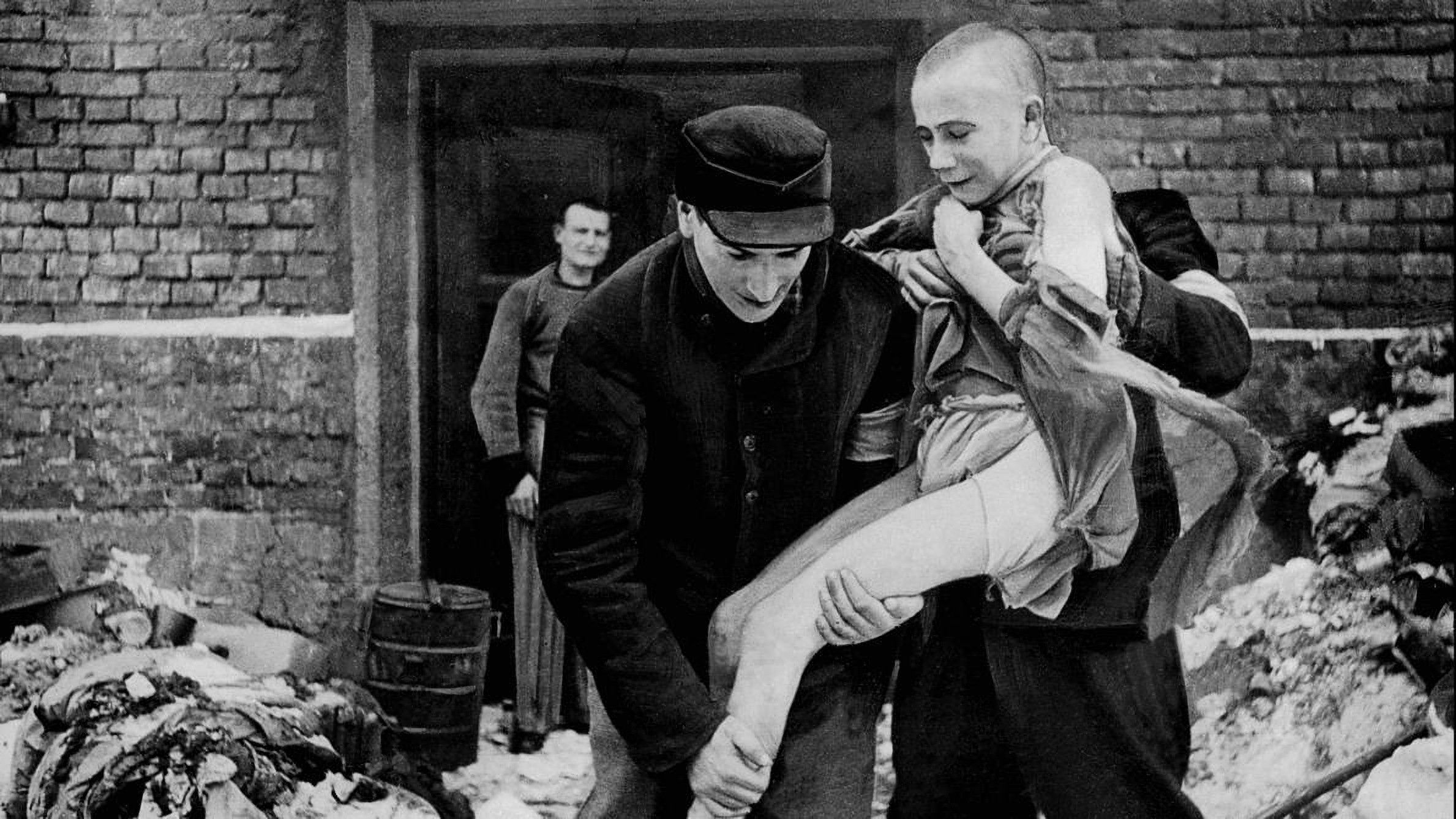 Backdrop for Auschwitz, les unités de la mort