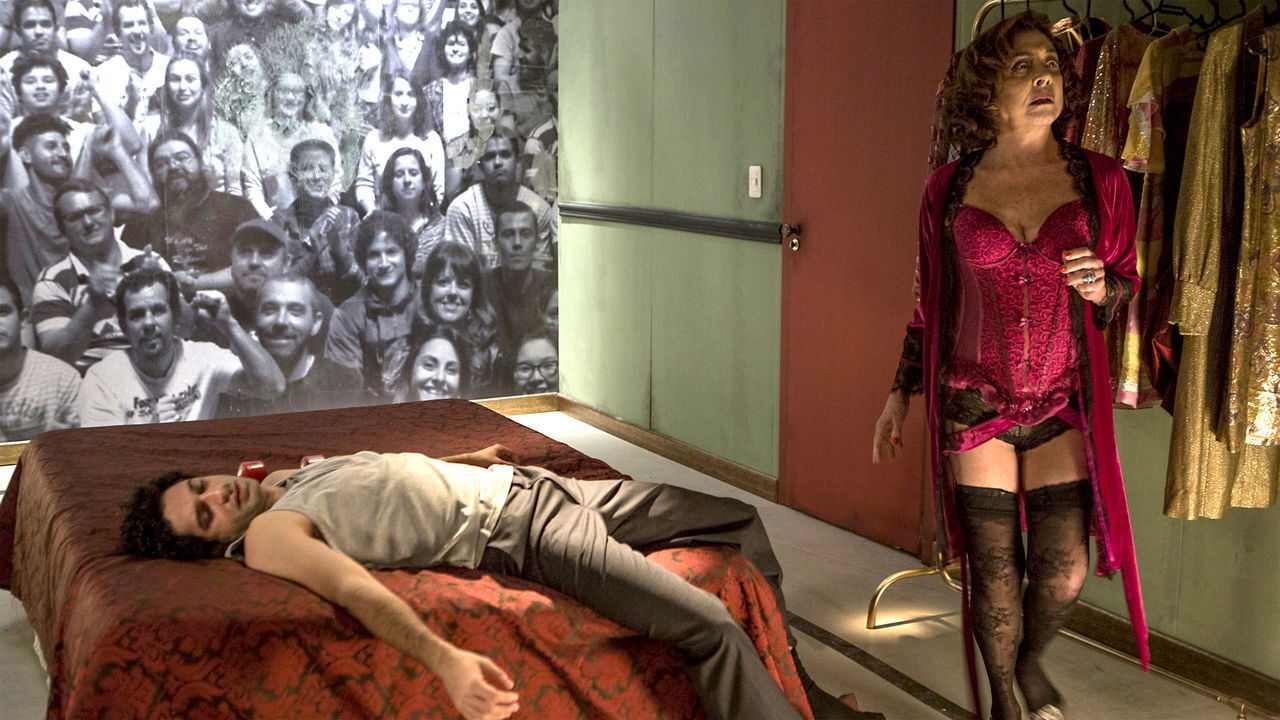 Backdrop for Passionais