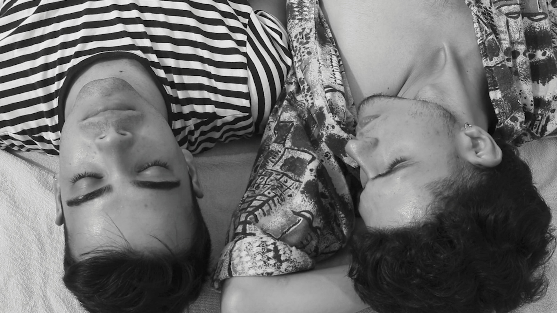 Backdrop for Dos Chicos Frente al Mar