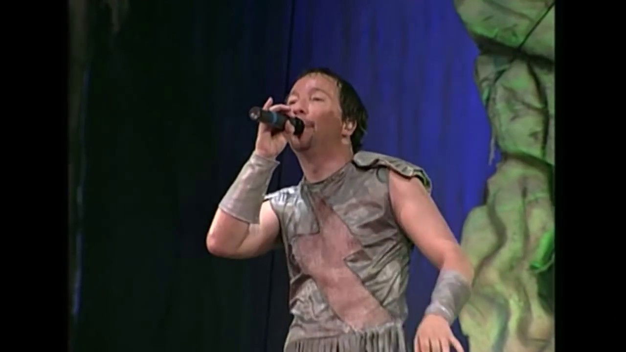 Backdrop for DJ BoBo - Visions (Live in Concert)