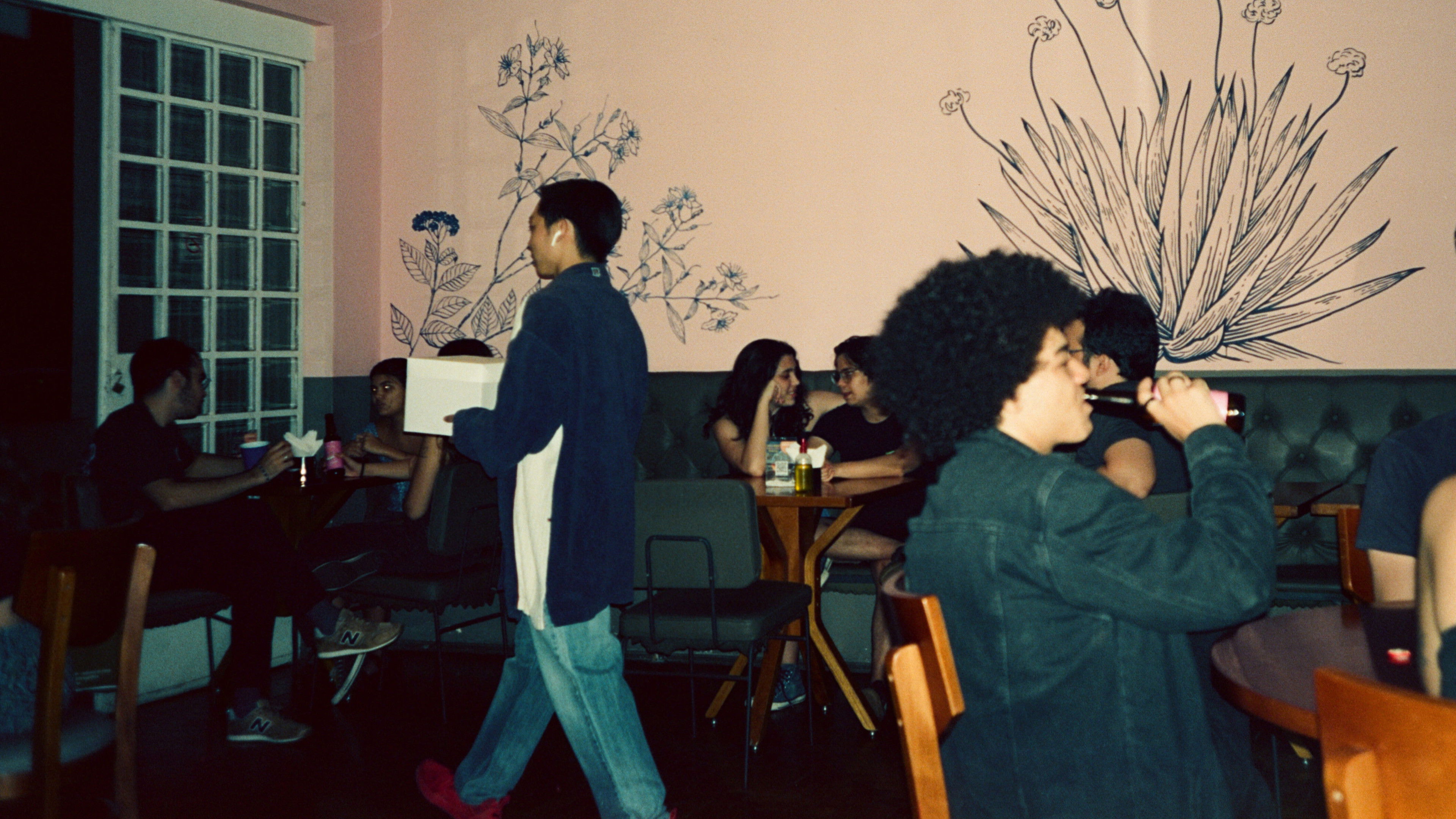 Backdrop for Rastros de Prata