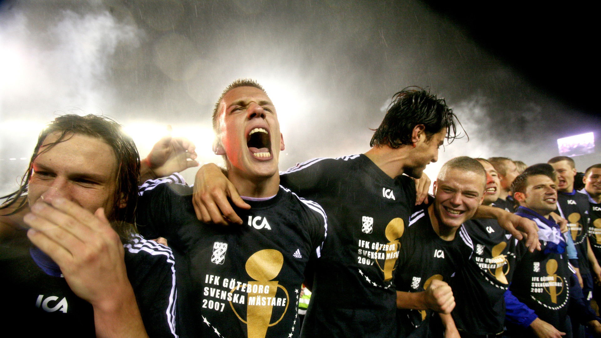 Backdrop for IFK Göteborg: Swedish Champions 2007