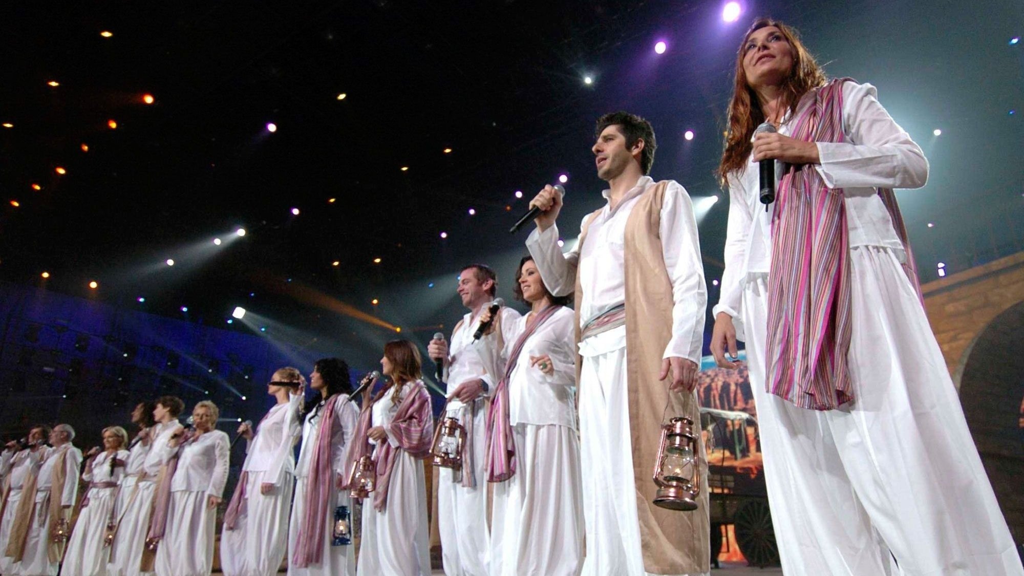 Backdrop for Les Enfoirés 2014 - Bon anniversaire Les Enfoirés