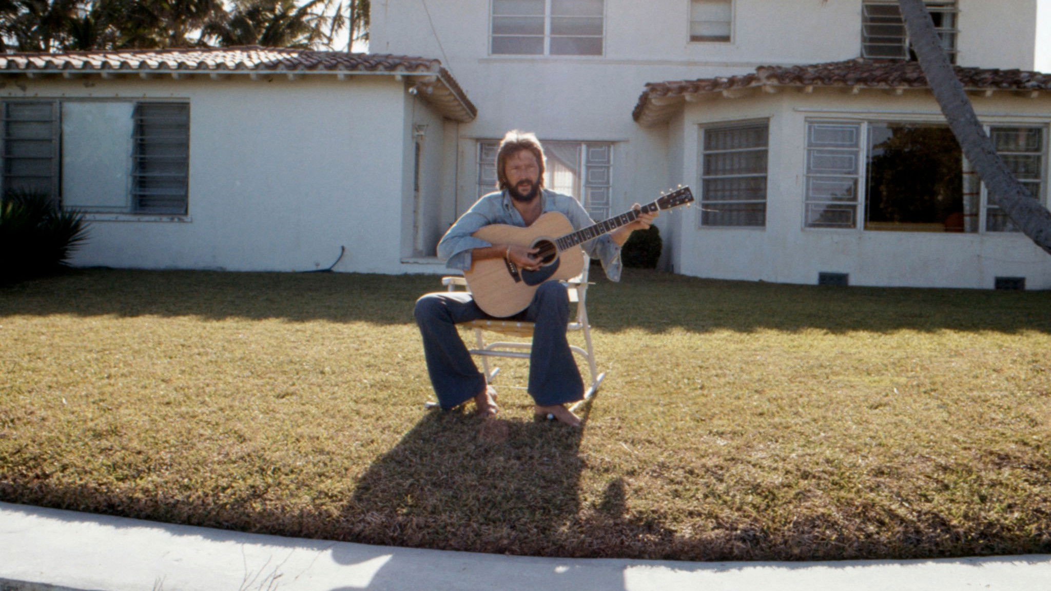 Backdrop for Eric Clapton - Give Me Strength: The 74-75 Recordings