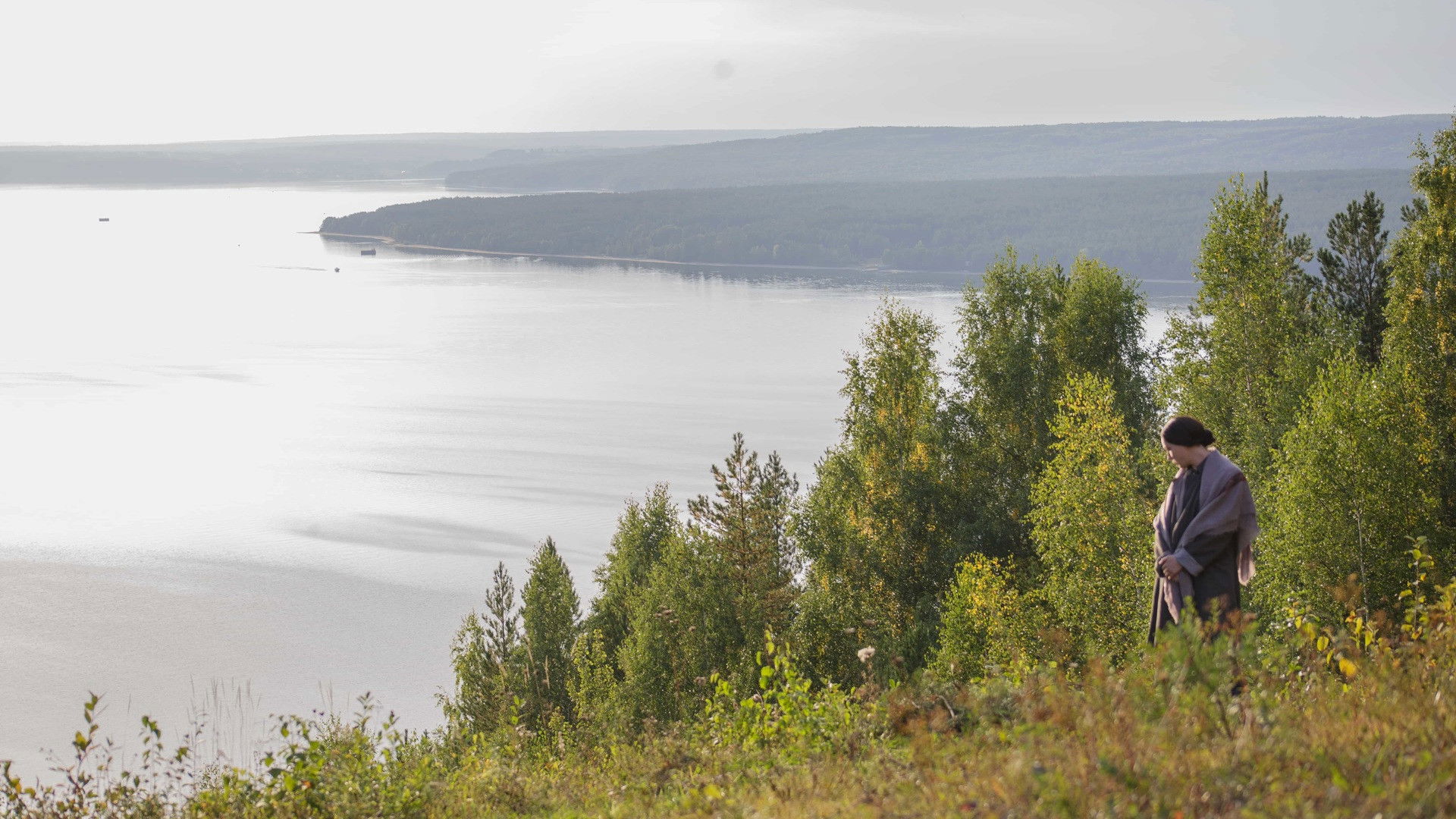 Backdrop for Zuleikha Opens Her Eyes
