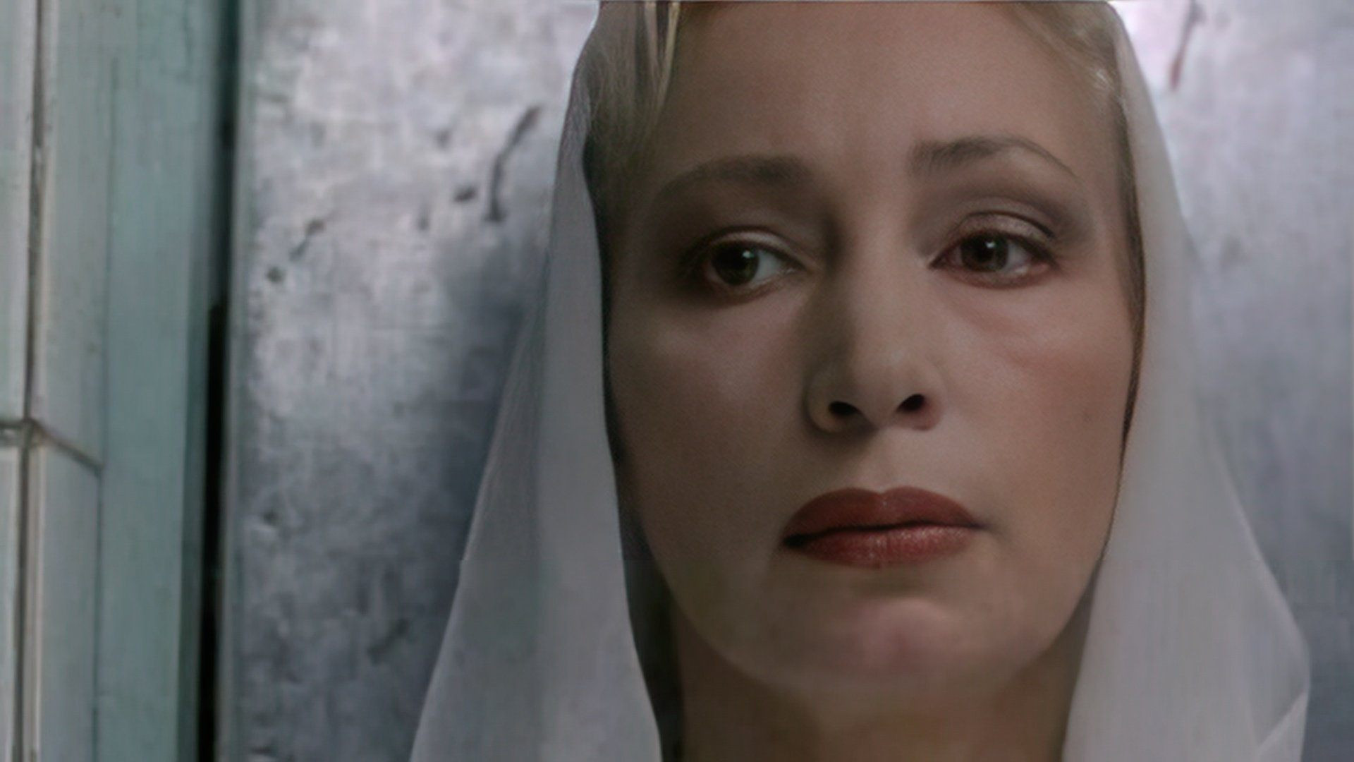 Backdrop for To See Paris and Die