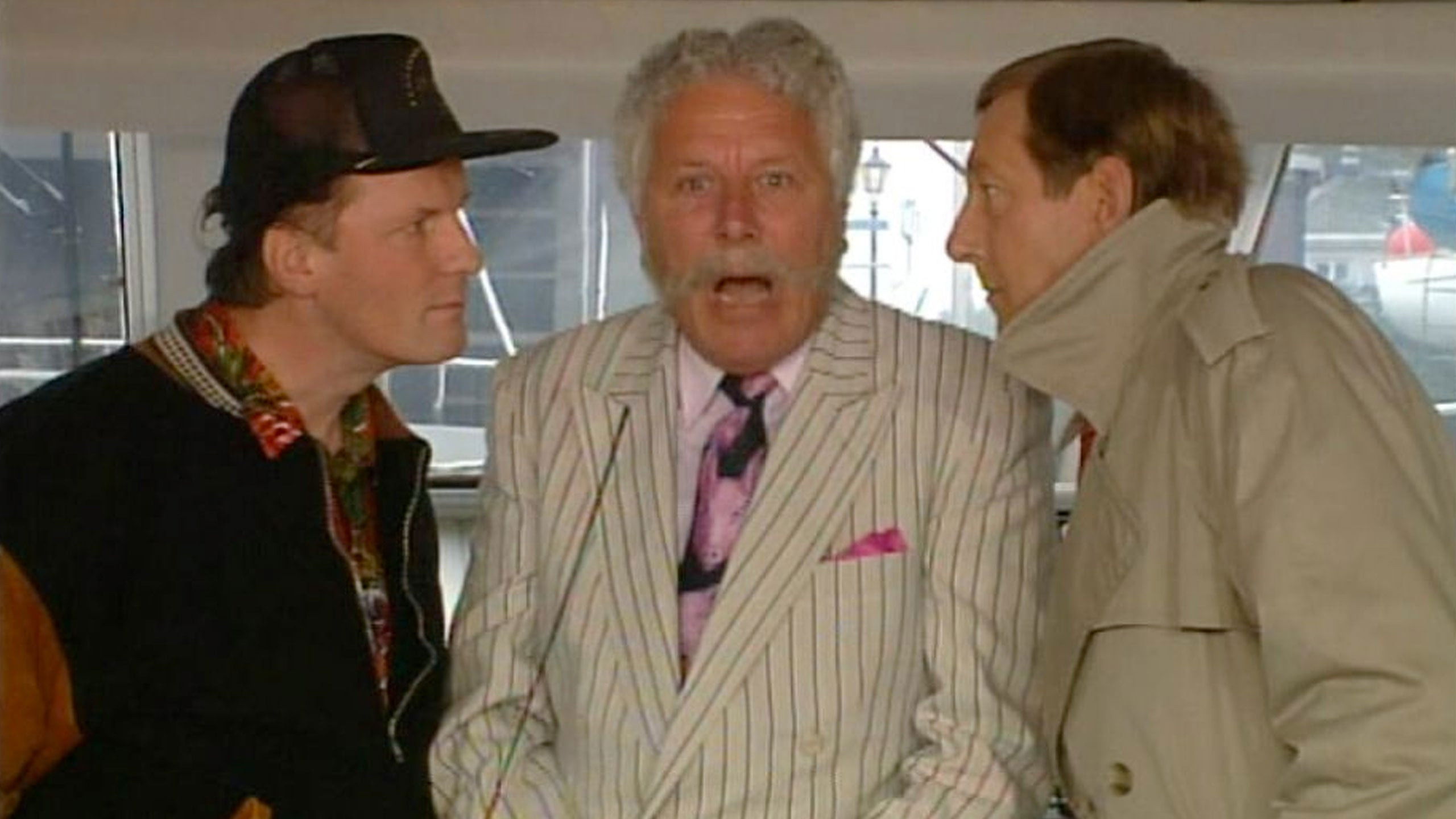 Backdrop for Bassie en Adriaan: De Geheimzinnige Opdracht