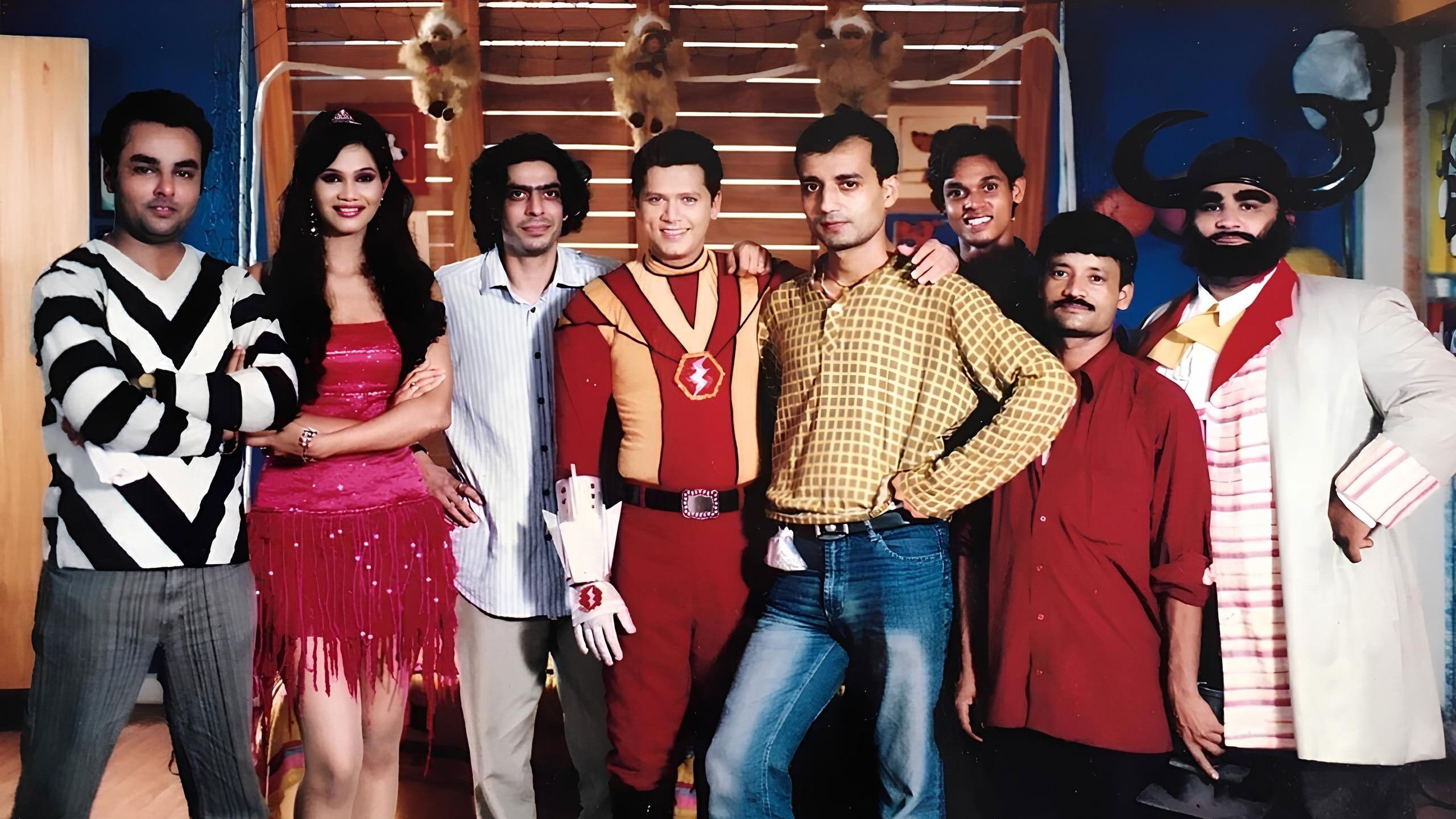 Backdrop for Hero - Bhakti Hi Shakti Hai