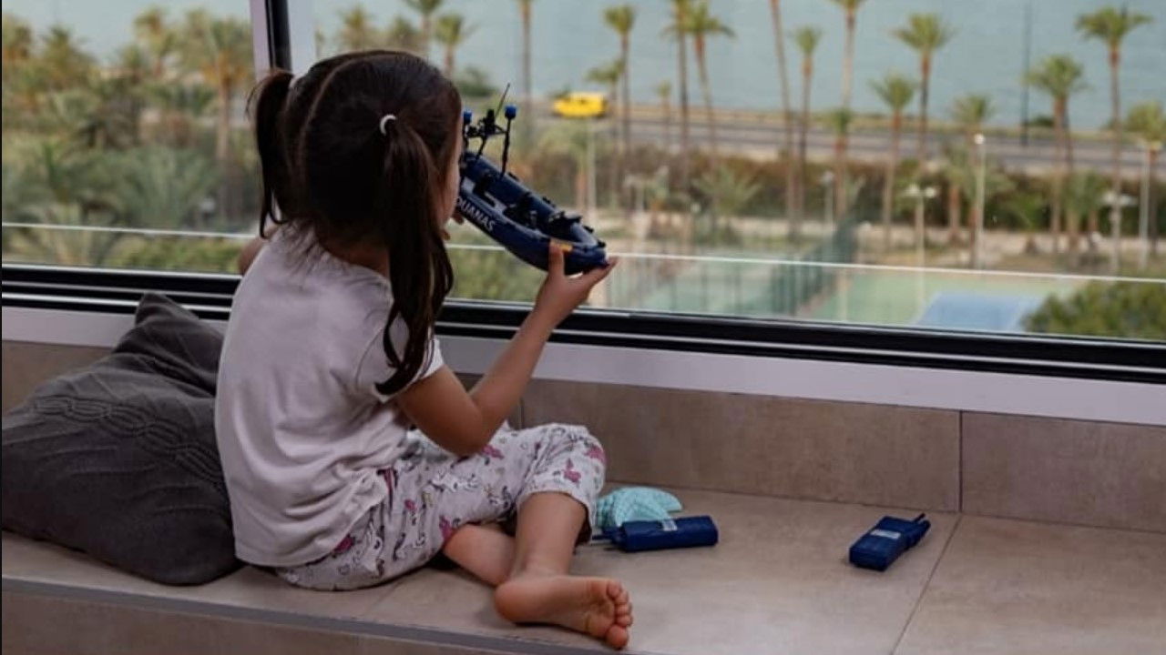 Backdrop for Al Otro Lado del Contrabando