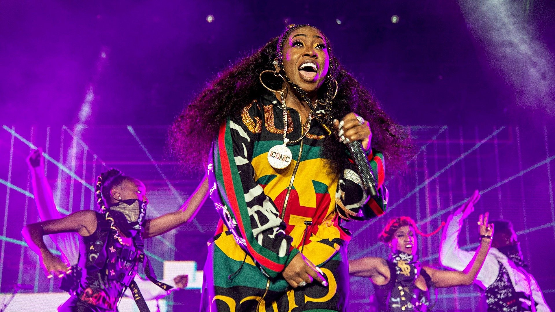 Backdrop for Female American Rap Stars