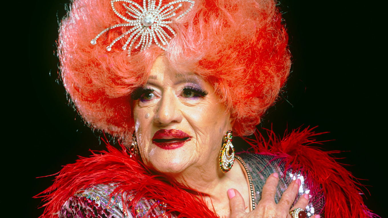 Backdrop for Gilda Love