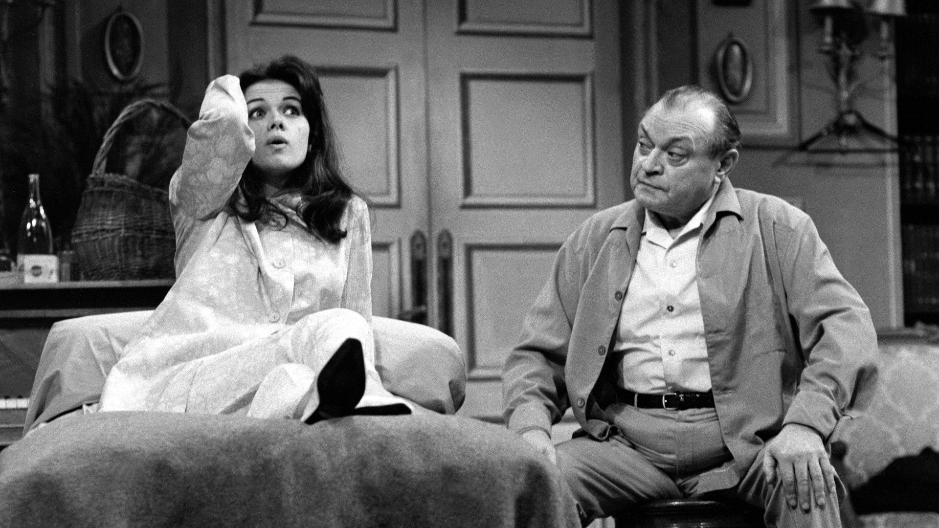 Backdrop for Bon appétit monsieur