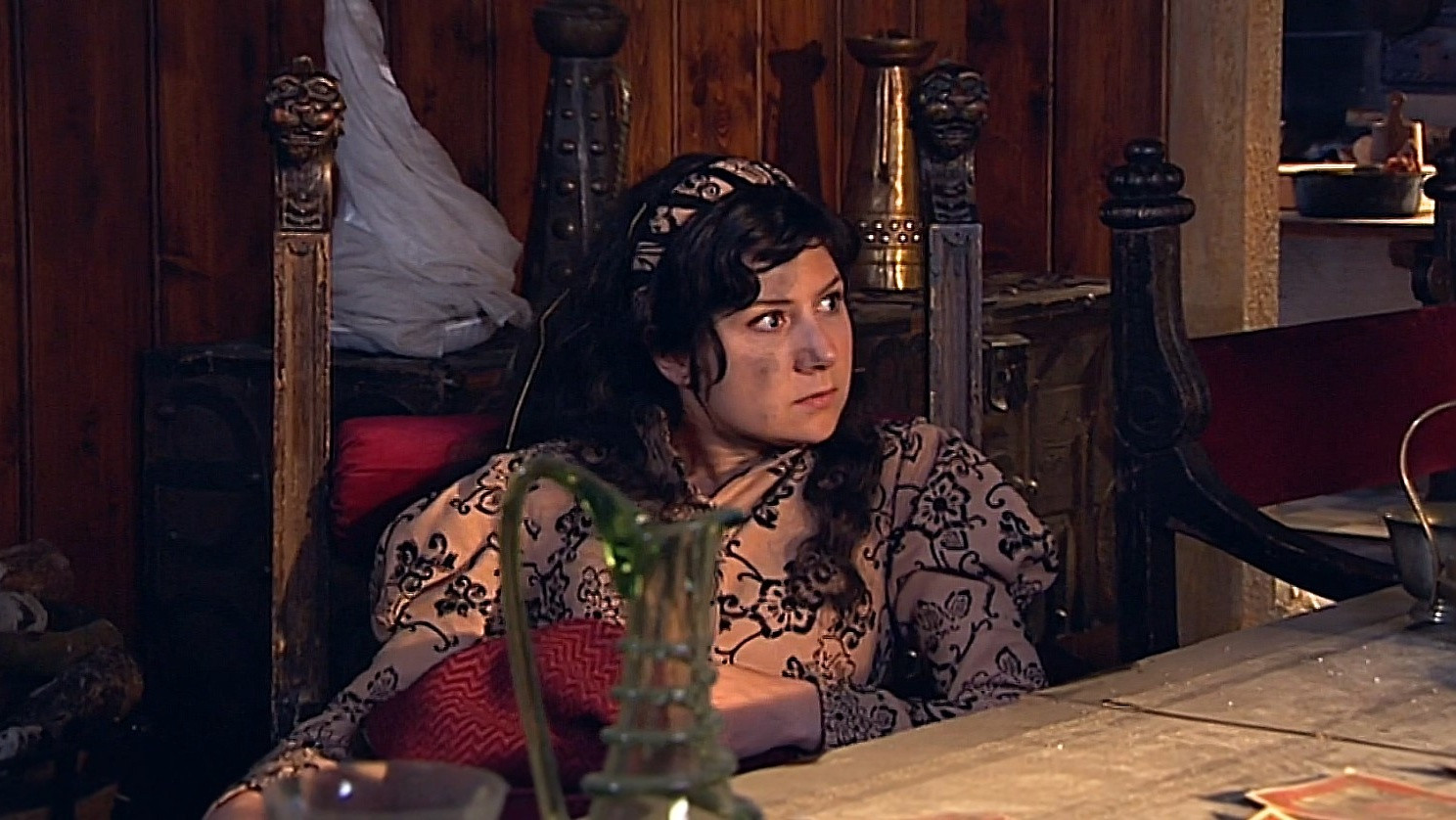 Backdrop for O bílé paní