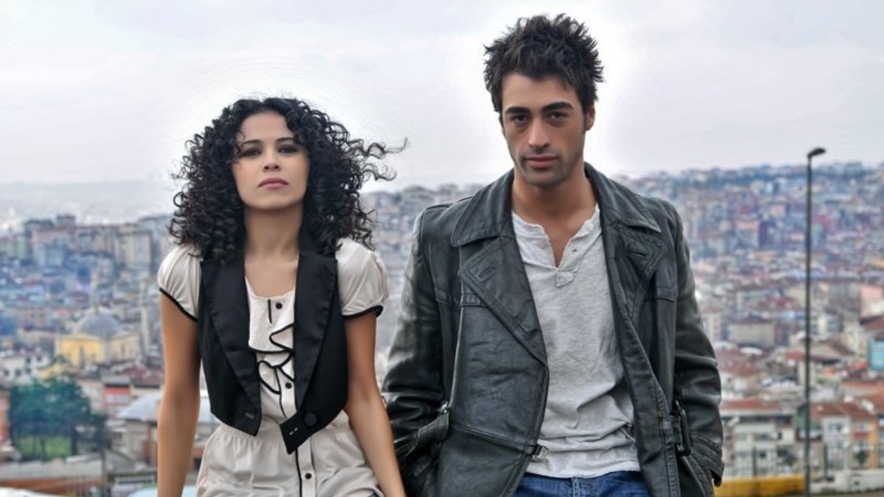 Backdrop for Kalp Ağrısı