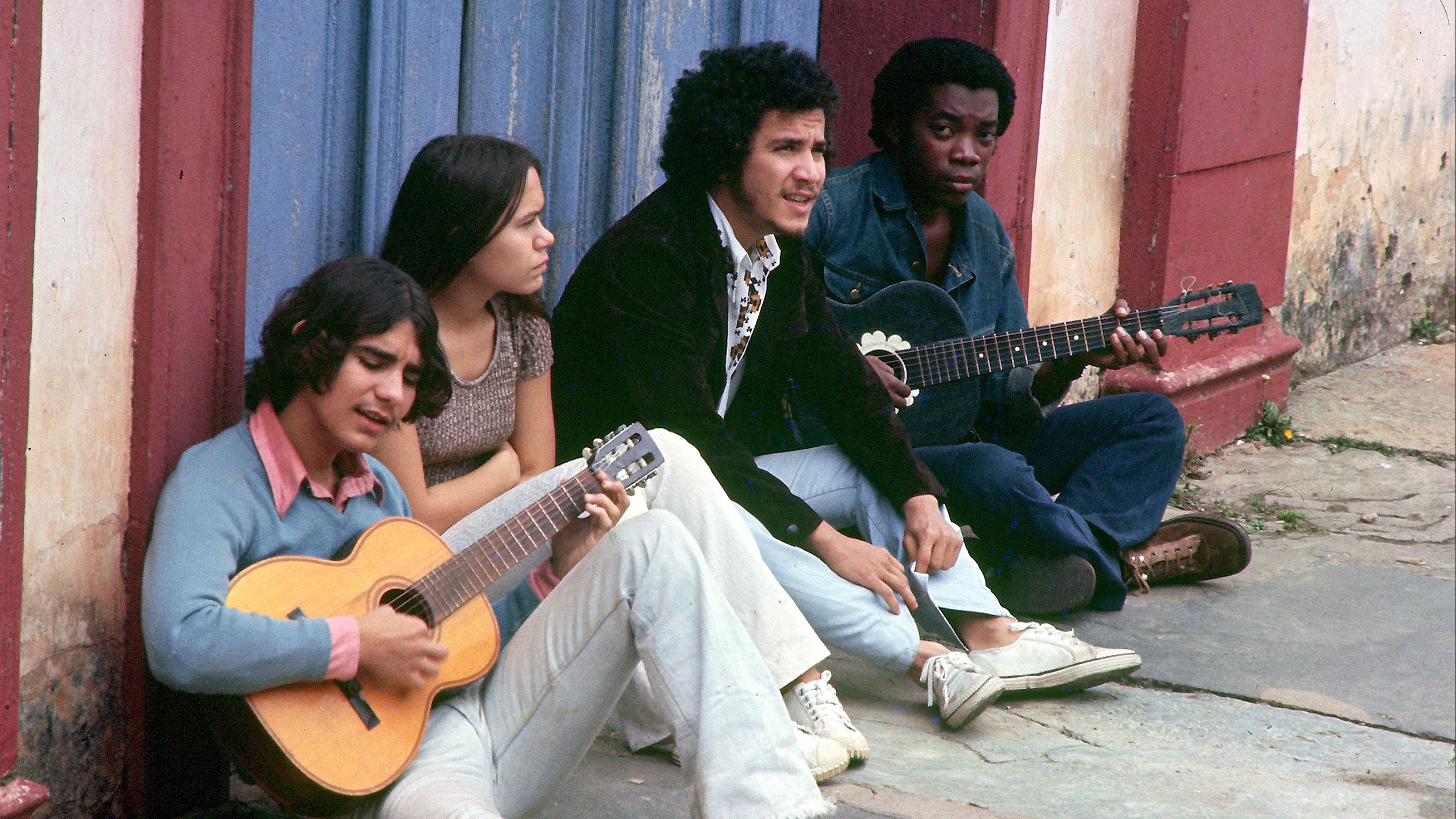 Backdrop for Nothing Like Before – The Music of Clube da Esquina