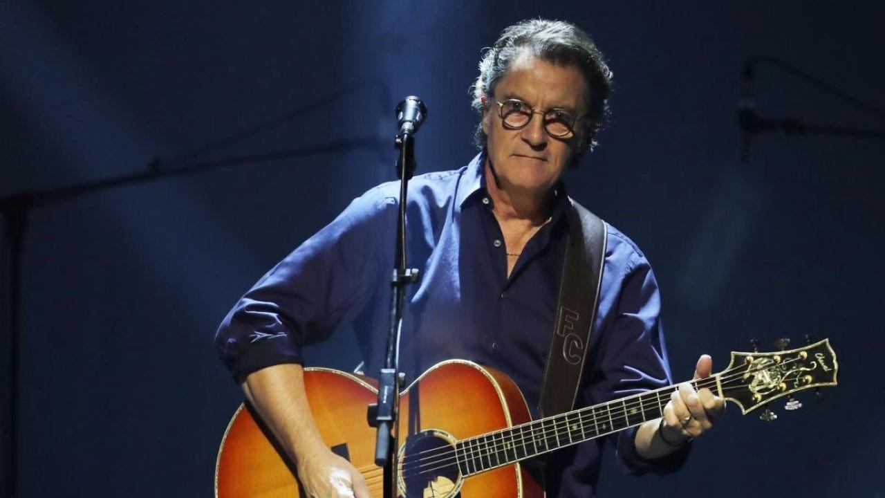 Backdrop for Francis Cabrel - L'In Extremis Tour